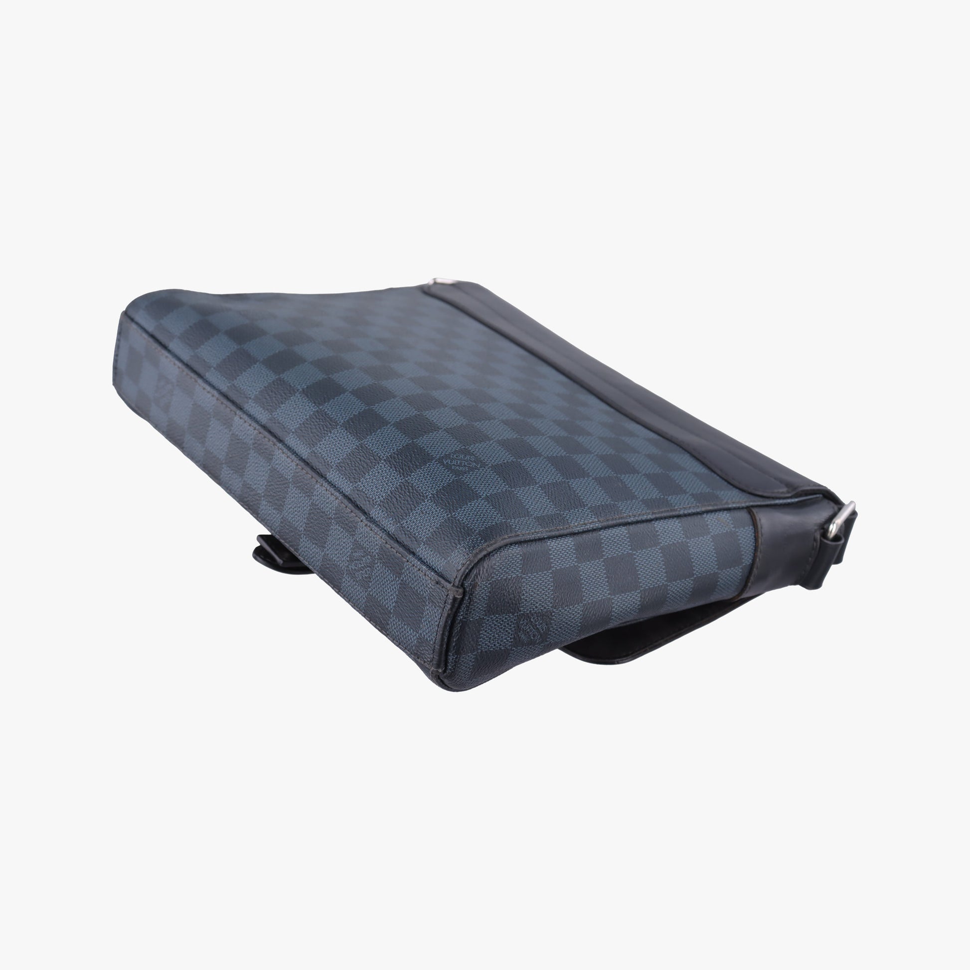 Newport Messenger PM black×navy Damier Cobalt N41587 DR1126ニューポート メッセンジャーPM ブラック×ネイビー ダミエ コバルト N41587 DR1126
