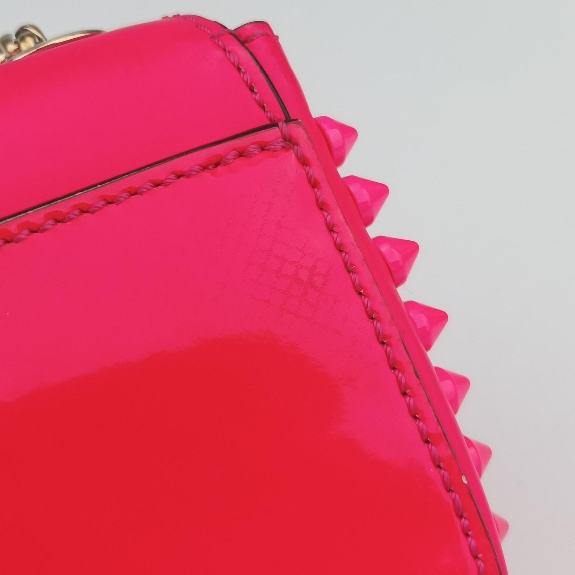 Sweet Charity Scarabe Spike Rose Leather スイート チャリティー スカラベ スパイク ローズ レッド レザー 