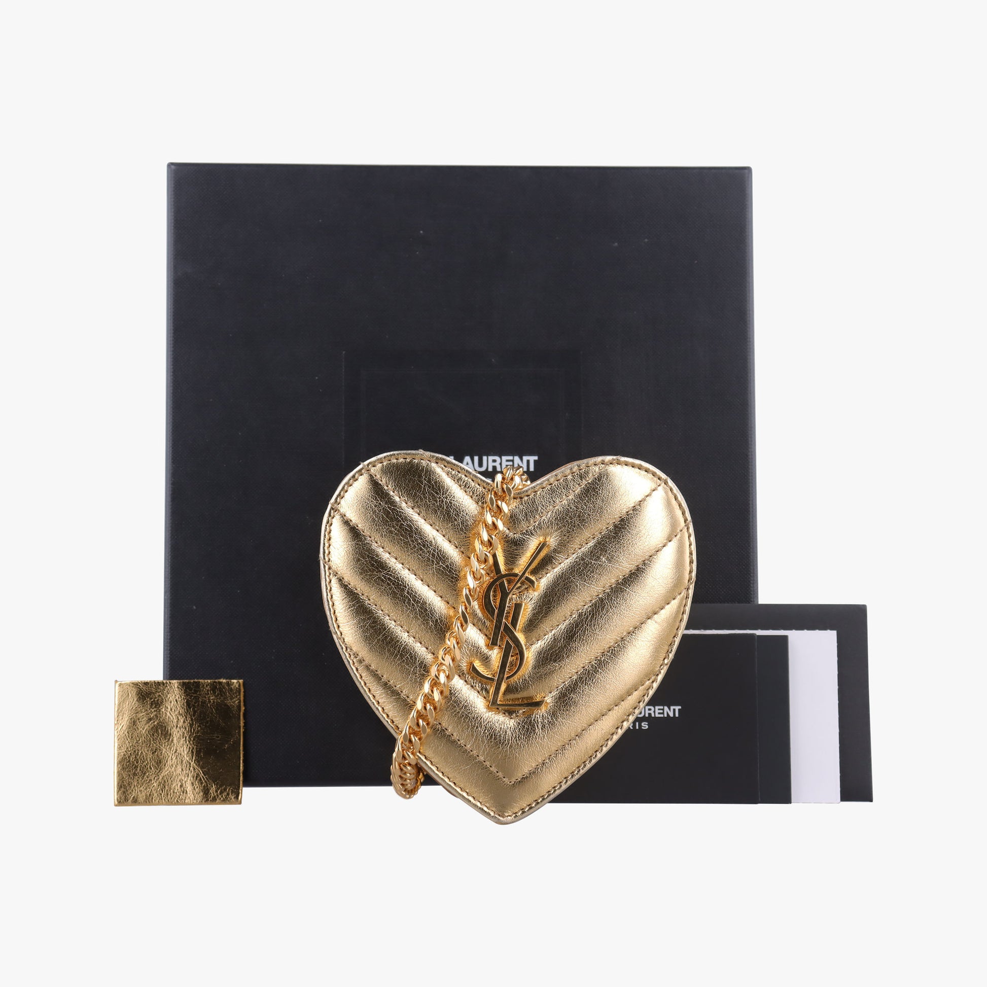 Love heart V stitch Golden Leather 448050 VLR448050.0616ラブハート Vステッチ ゴールド レザー 448050 VLR448050.0616
