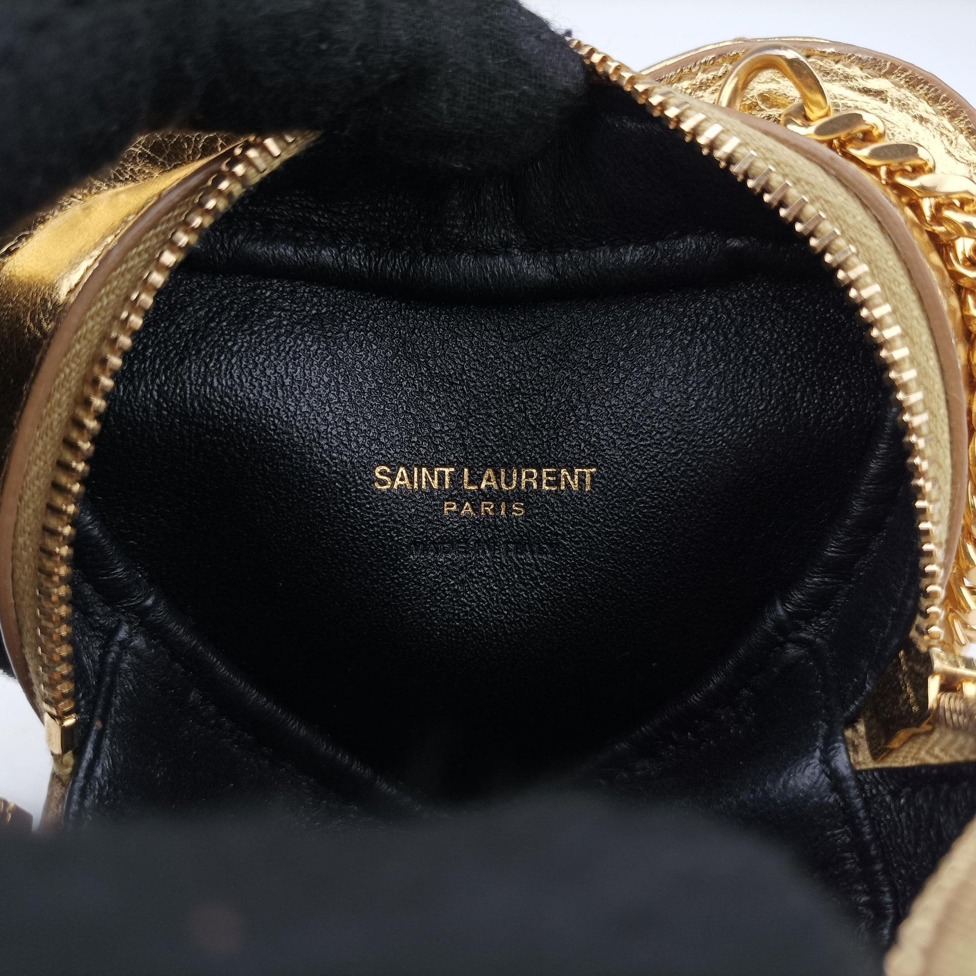 Love heart V stitch Golden Leather 448050 VLR448050.0616ラブハート Vステッチ ゴールド レザー 448050 VLR448050.0616
