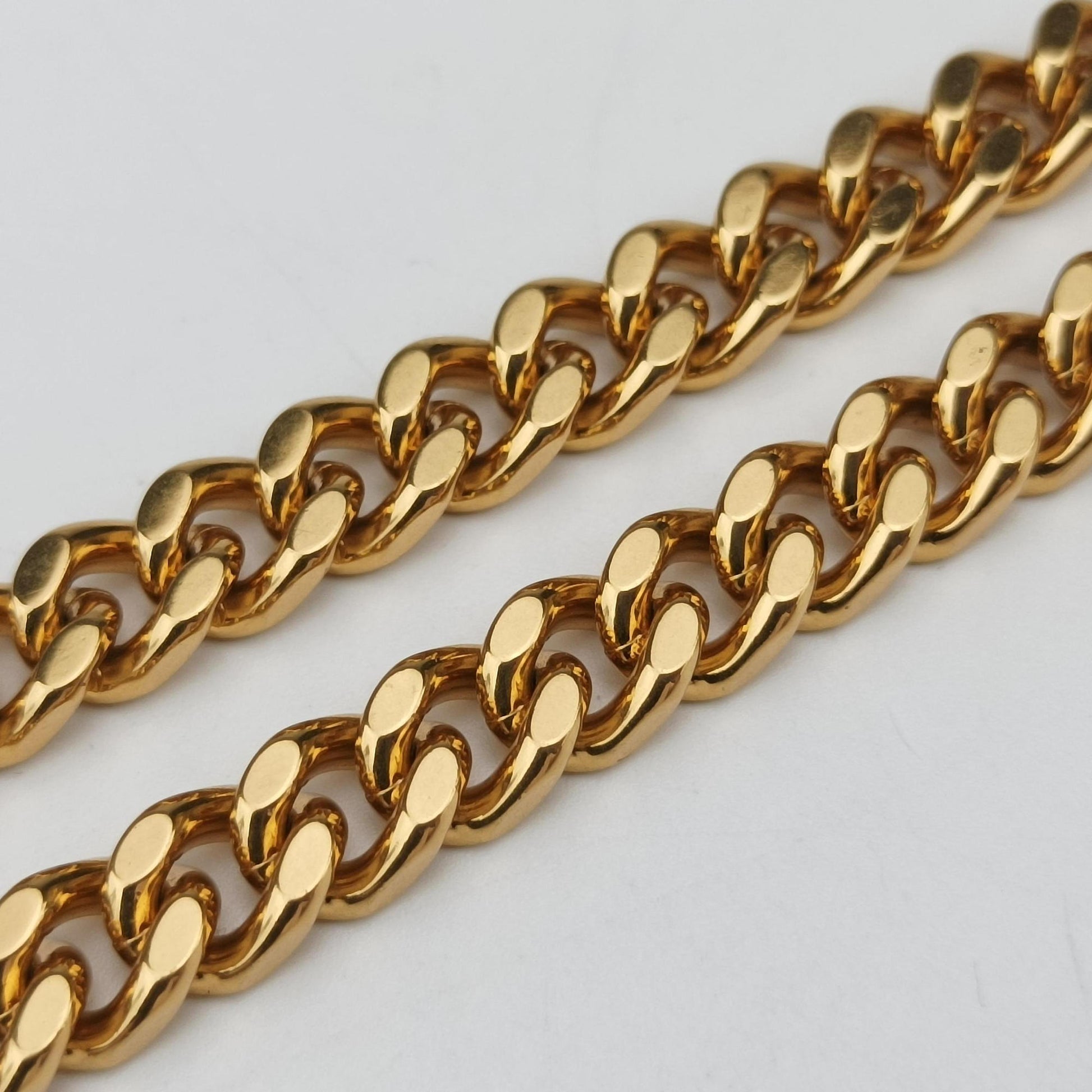 Love heart V stitch Golden Leather 448050 VLR448050.0616ラブハート Vステッチ ゴールド レザー 448050 VLR448050.0616