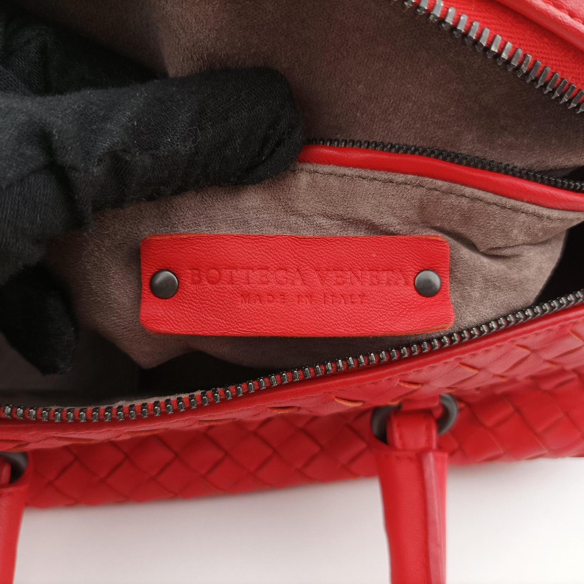 Intrecciato Red lambskin B05037778Sイントレチャート レッド ラムスキン B05037778S