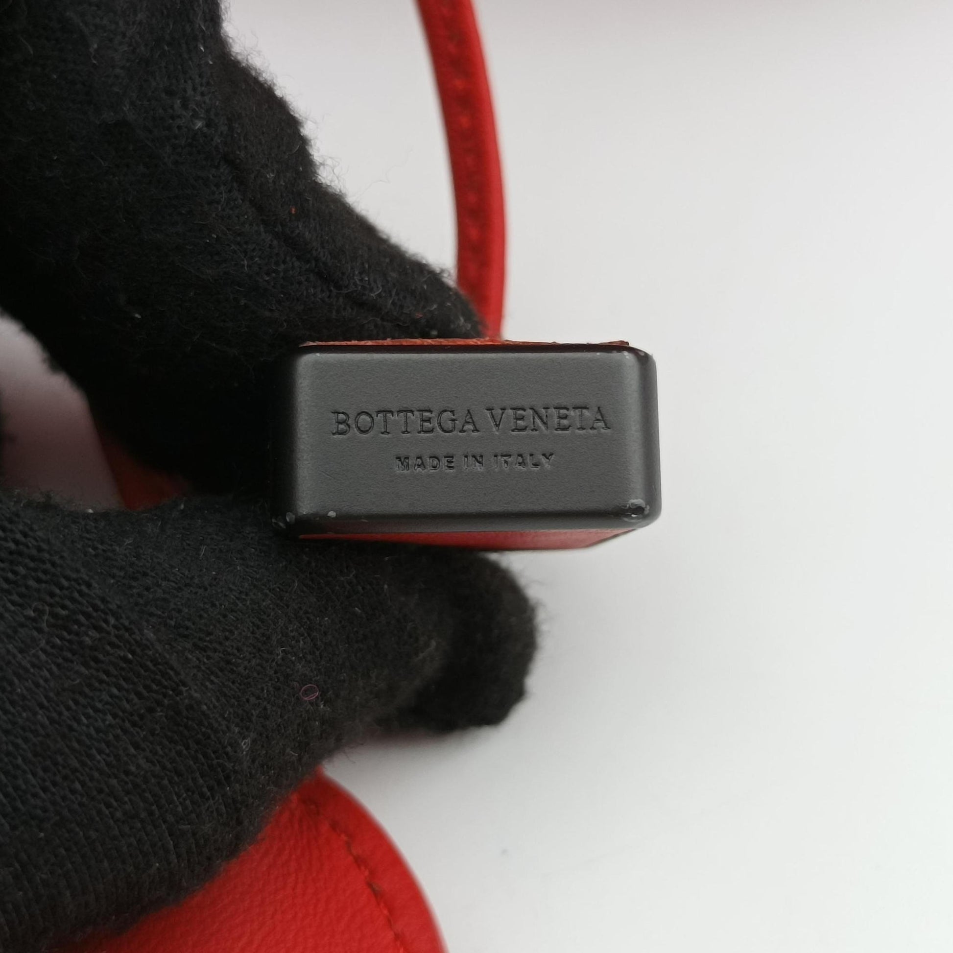 Intrecciato Red lambskin B05037778Sイントレチャート レッド ラムスキン B05037778S