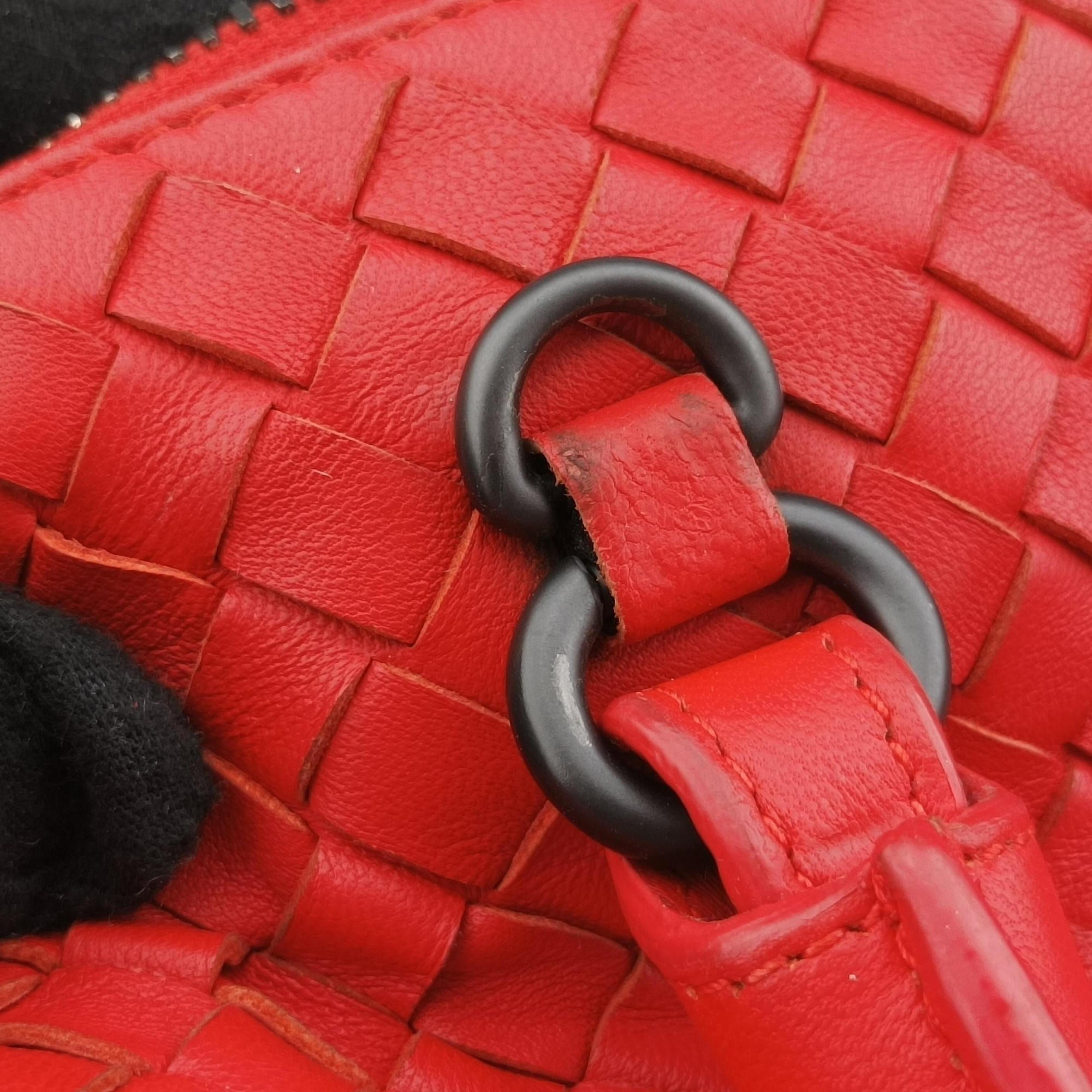 Intrecciato Red lambskin B05037778Sイントレチャート レッド ラムスキン B05037778S