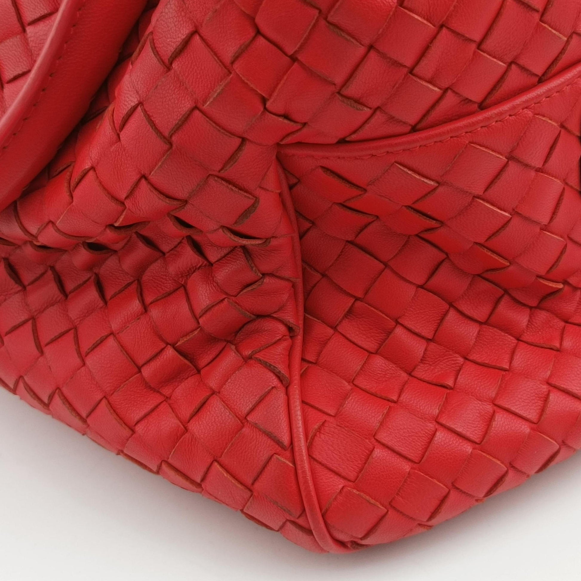 Intrecciato Red lambskin B05037778Sイントレチャート レッド ラムスキン B05037778S