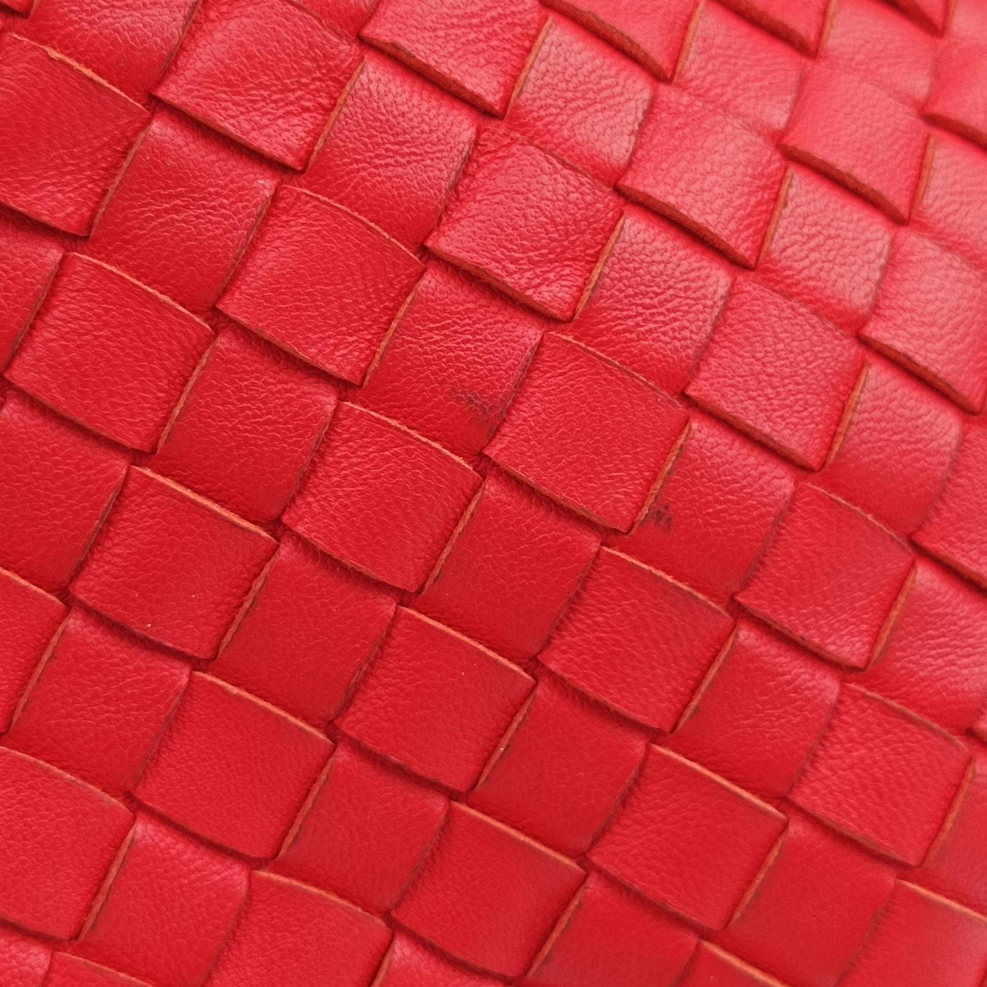 Intrecciato Red lambskin B05037778Sイントレチャート レッド ラムスキン B05037778S