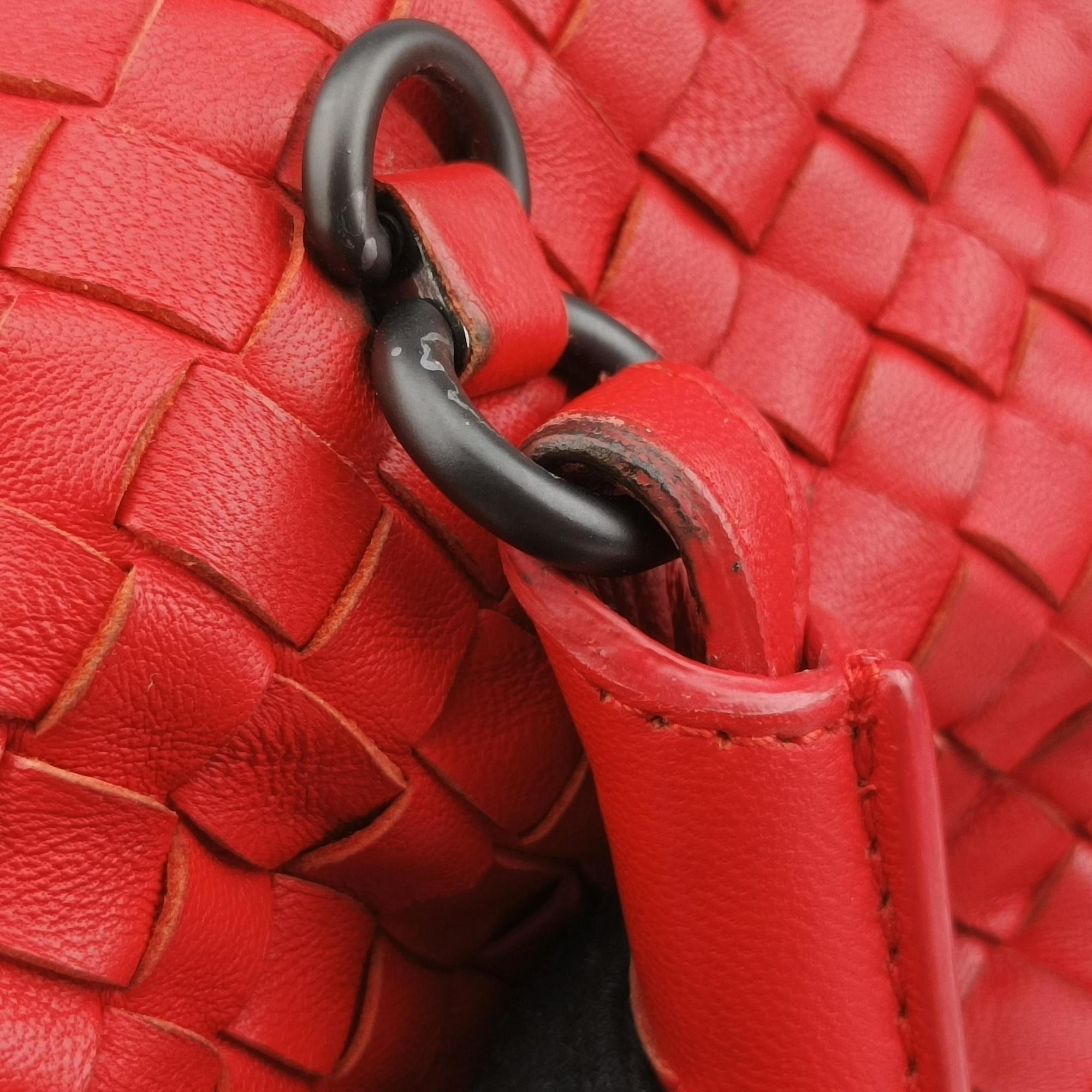 Intrecciato Red lambskin B05037778Sイントレチャート レッド ラムスキン B05037778S
