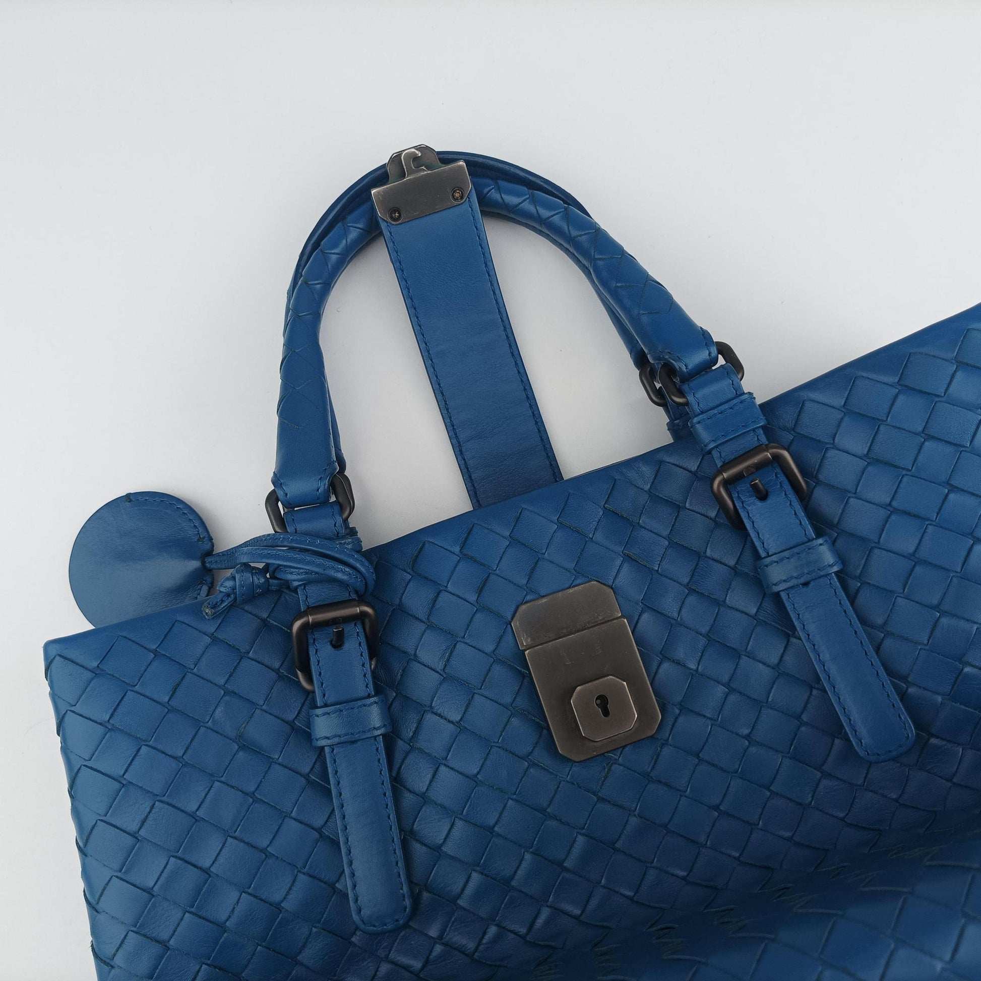 Roma Intrecciato Blue lambskin B02460518Fローマ イントレチャート ブルー ラムスキン B02460518F