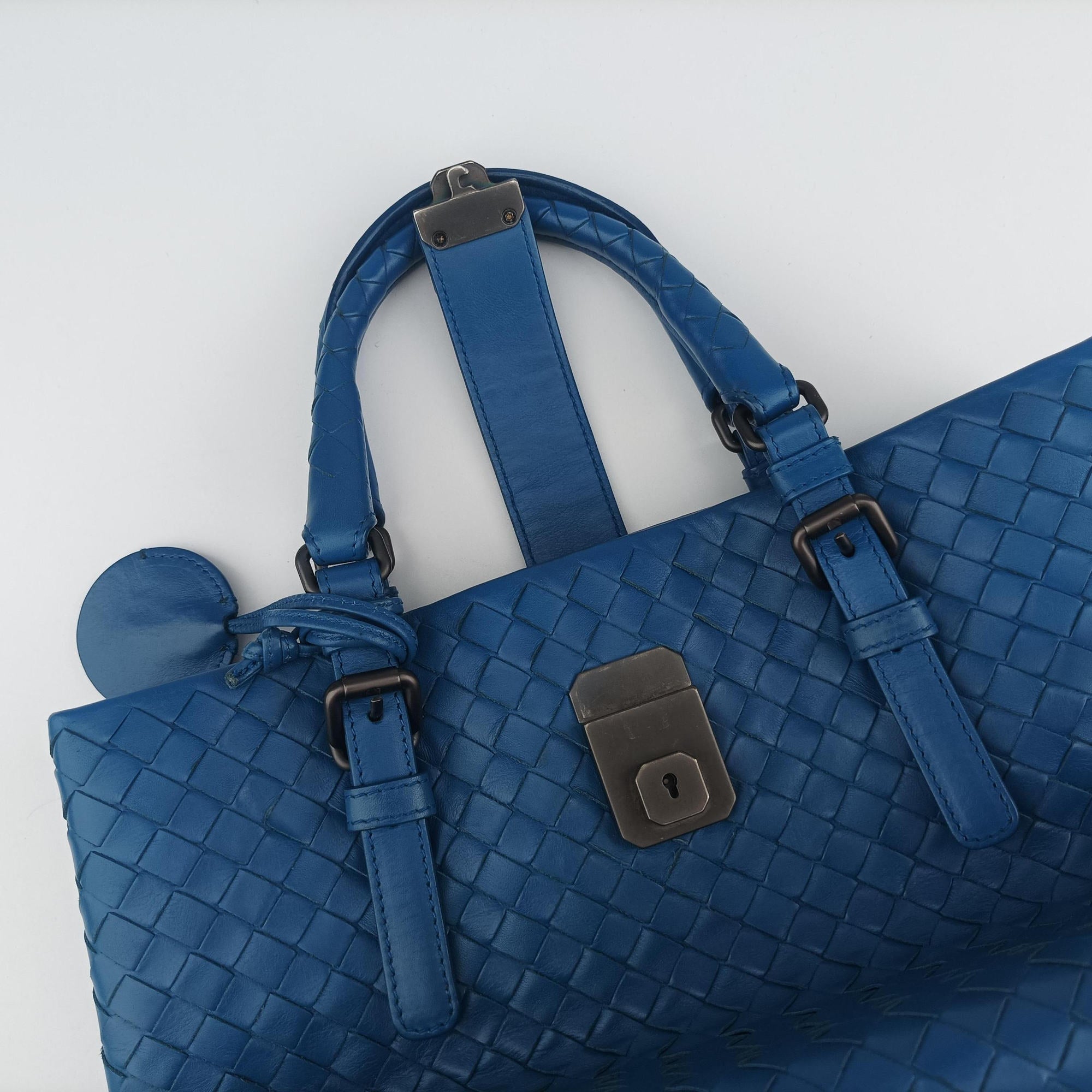 Roma Intrecciato Blue lambskin B02460518Fローマ イントレチャート ブルー ラムスキン B02460518F