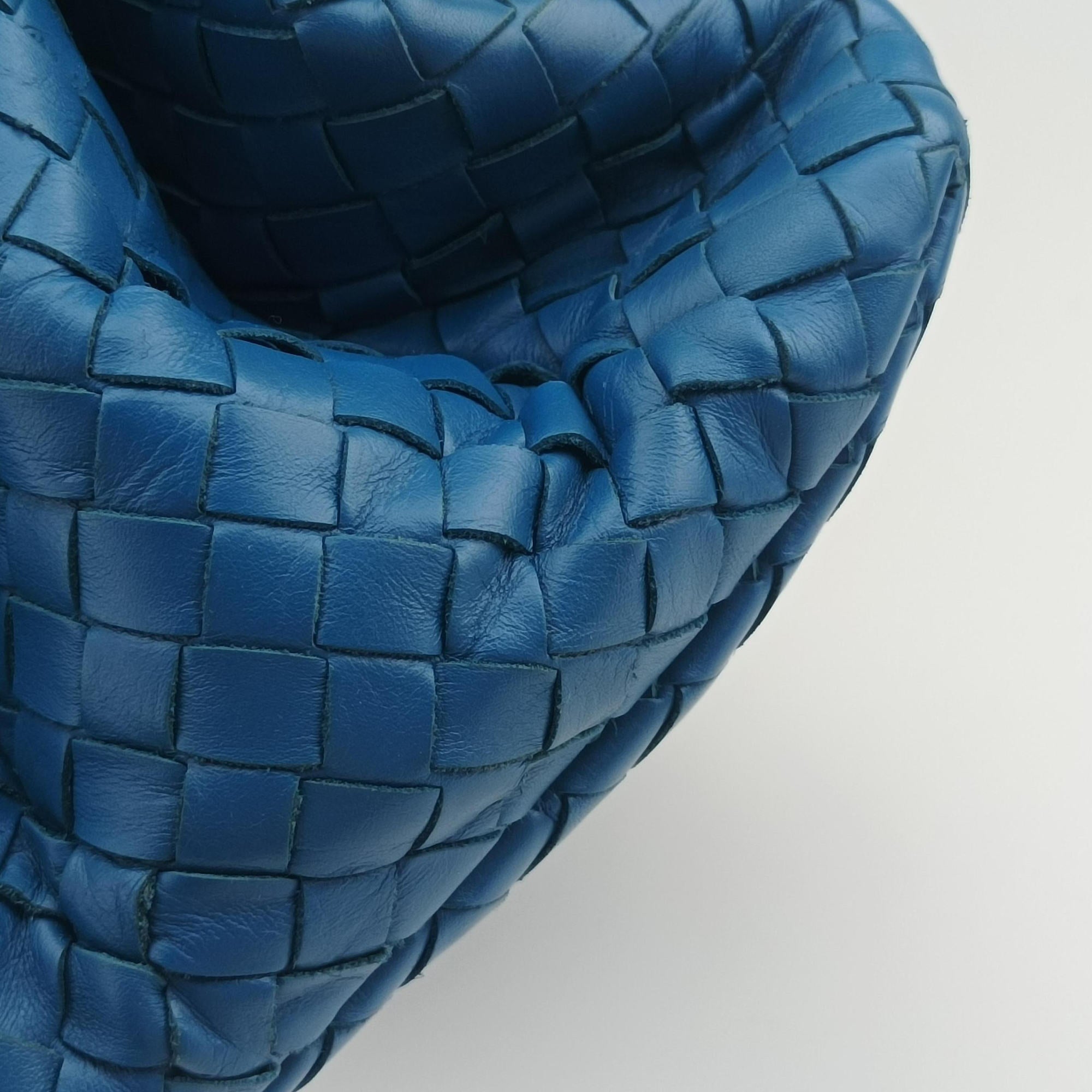 Roma Intrecciato Blue lambskin B02460518Fローマ イントレチャート ブルー ラムスキン B02460518F