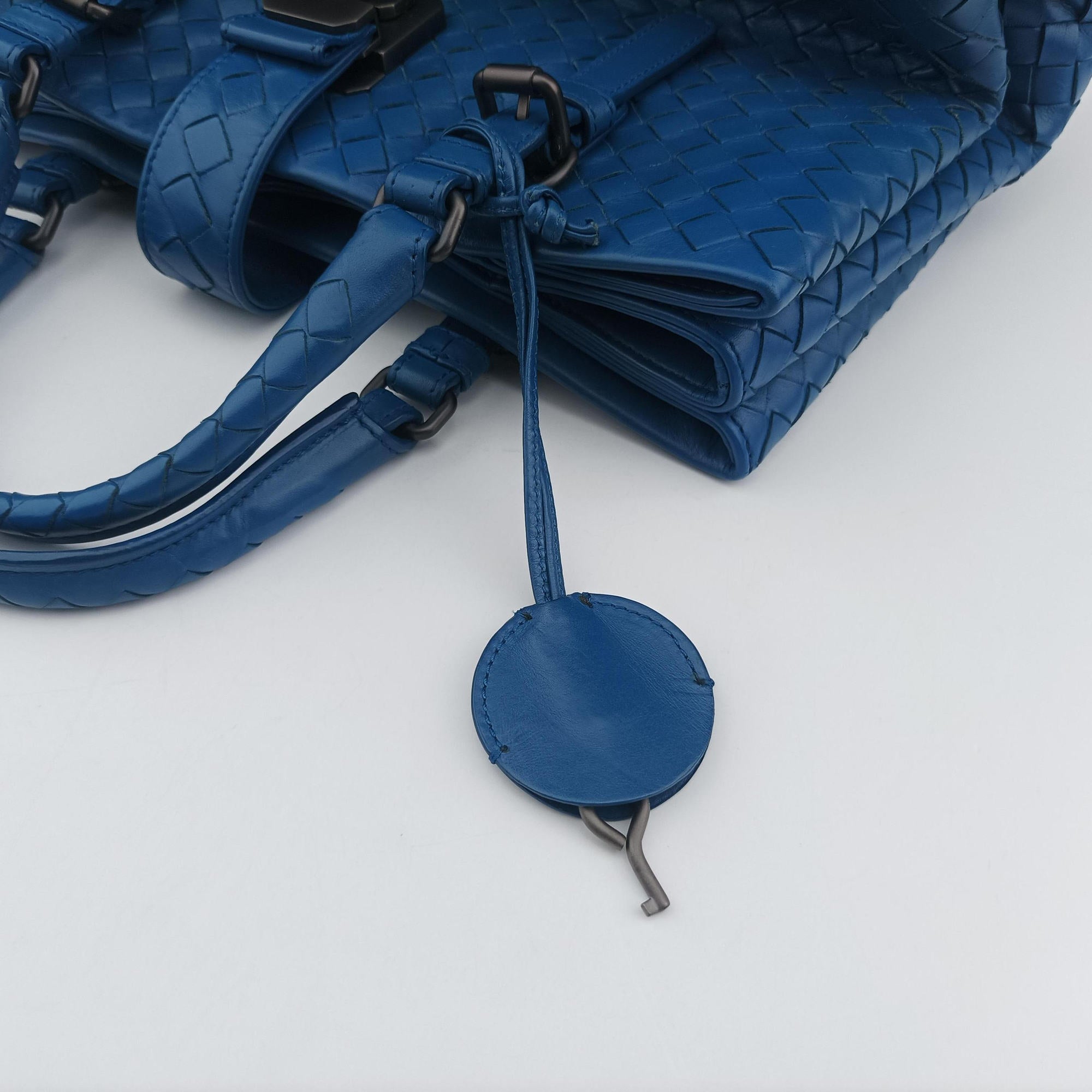 Roma Intrecciato Blue lambskin B02460518Fローマ イントレチャート ブルー ラムスキン B02460518F