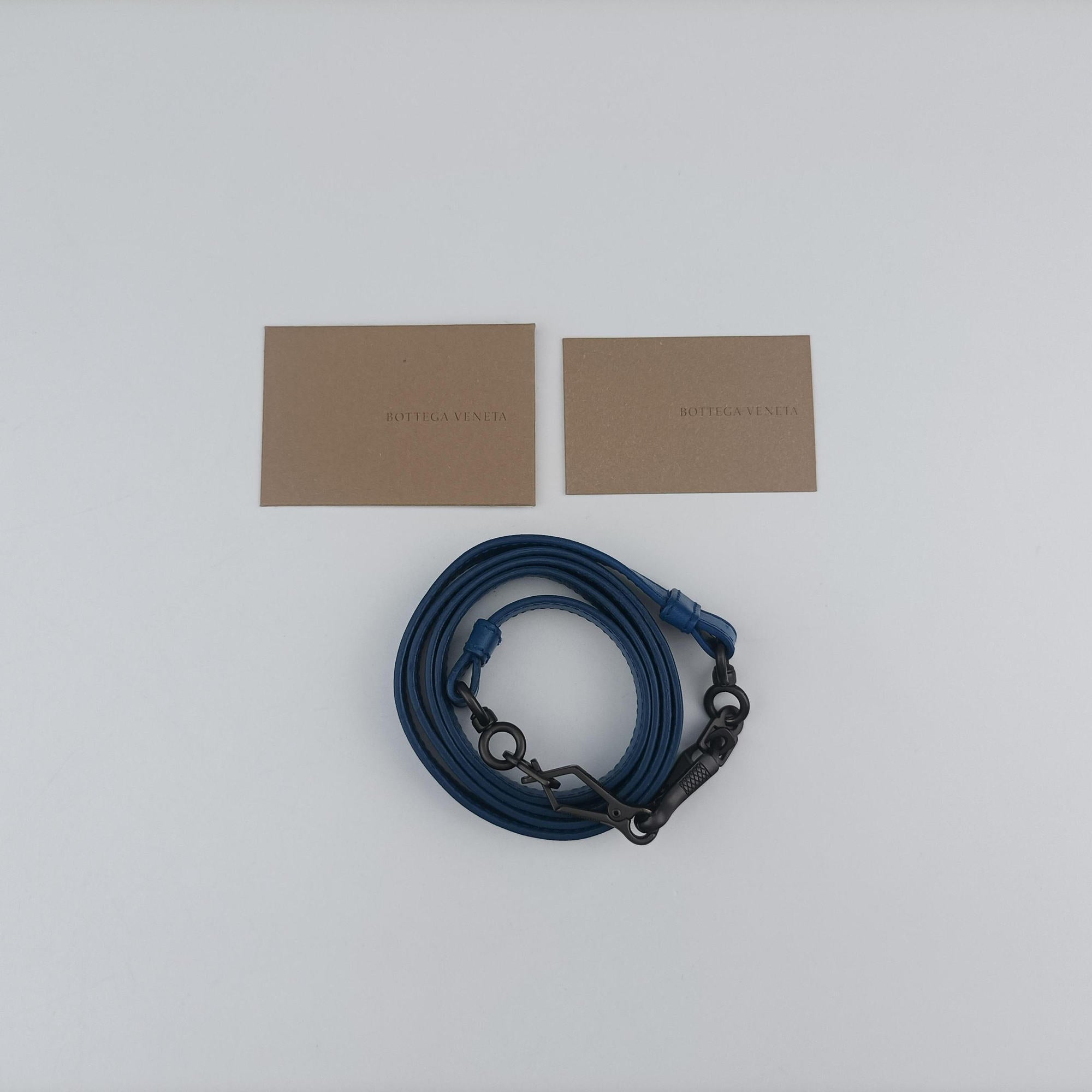Roma Intrecciato Blue lambskin B02460518Fローマ イントレチャート ブルー ラムスキン B02460518F