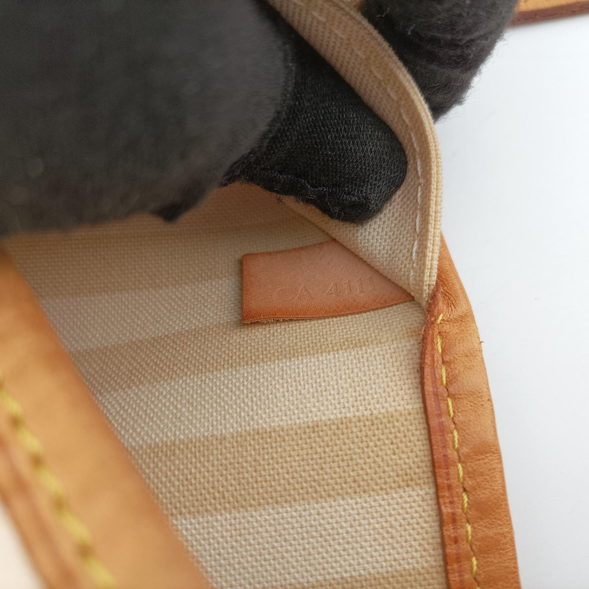 Neverfull GM Monogram Rayeur Monogram Rayeur M40561 CA4111ネヴァーフルGM モノグラム レイユール モノグラム レイユール M40561 CA4111