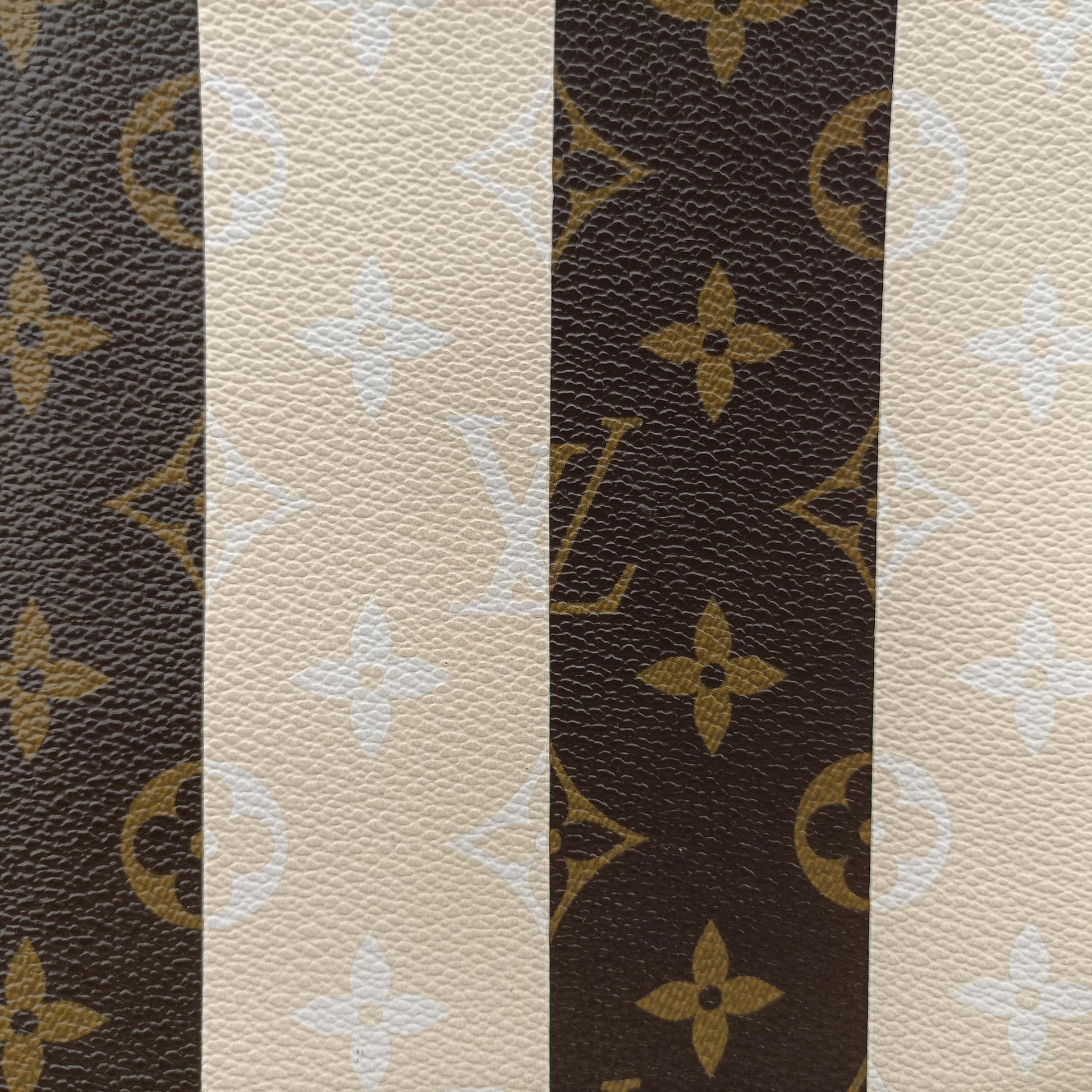 Neverfull GM Monogram Rayeur Monogram Rayeur M40561 CA4111ネヴァーフルGM モノグラム レイユール モノグラム レイユール M40561 CA4111
