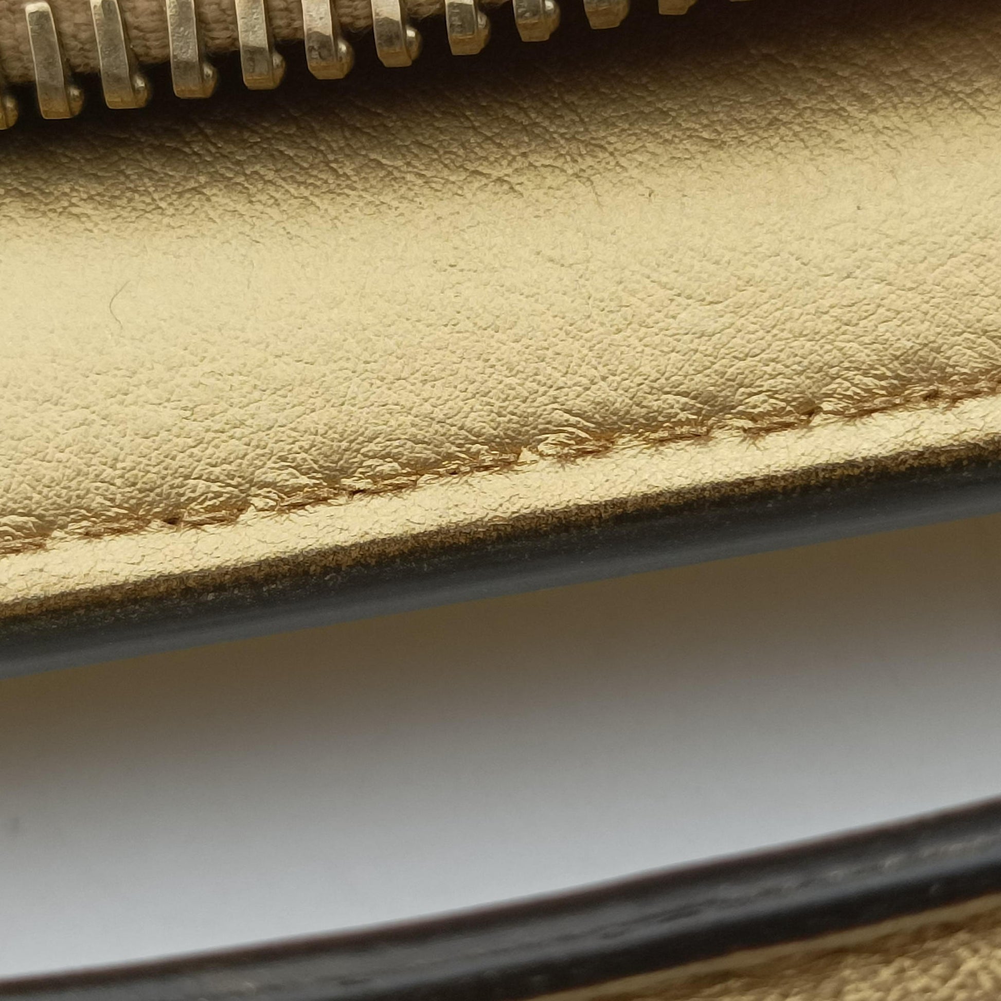 Dotcom Click Small Golden Leather 8BN299 8BN299-SR4-178-8762ドットコム クリック スモール ゴールド レザー 8BN299 8BN299-SR4-178-8762