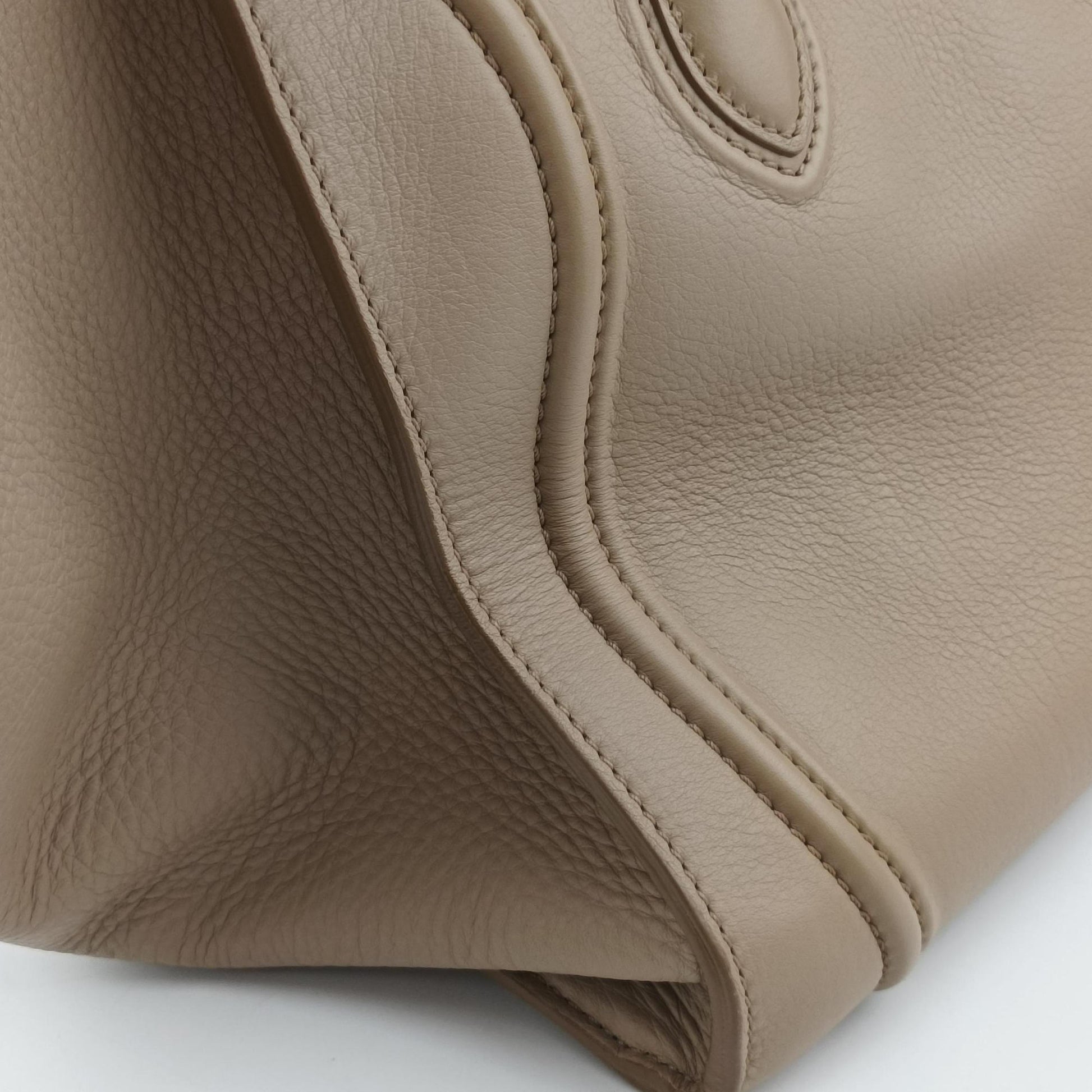 Luggage Small Square Phantom Beige Leather F-CU-0132ラゲージスモールスクエアファントム ベージュ レザー F-CU-0132
