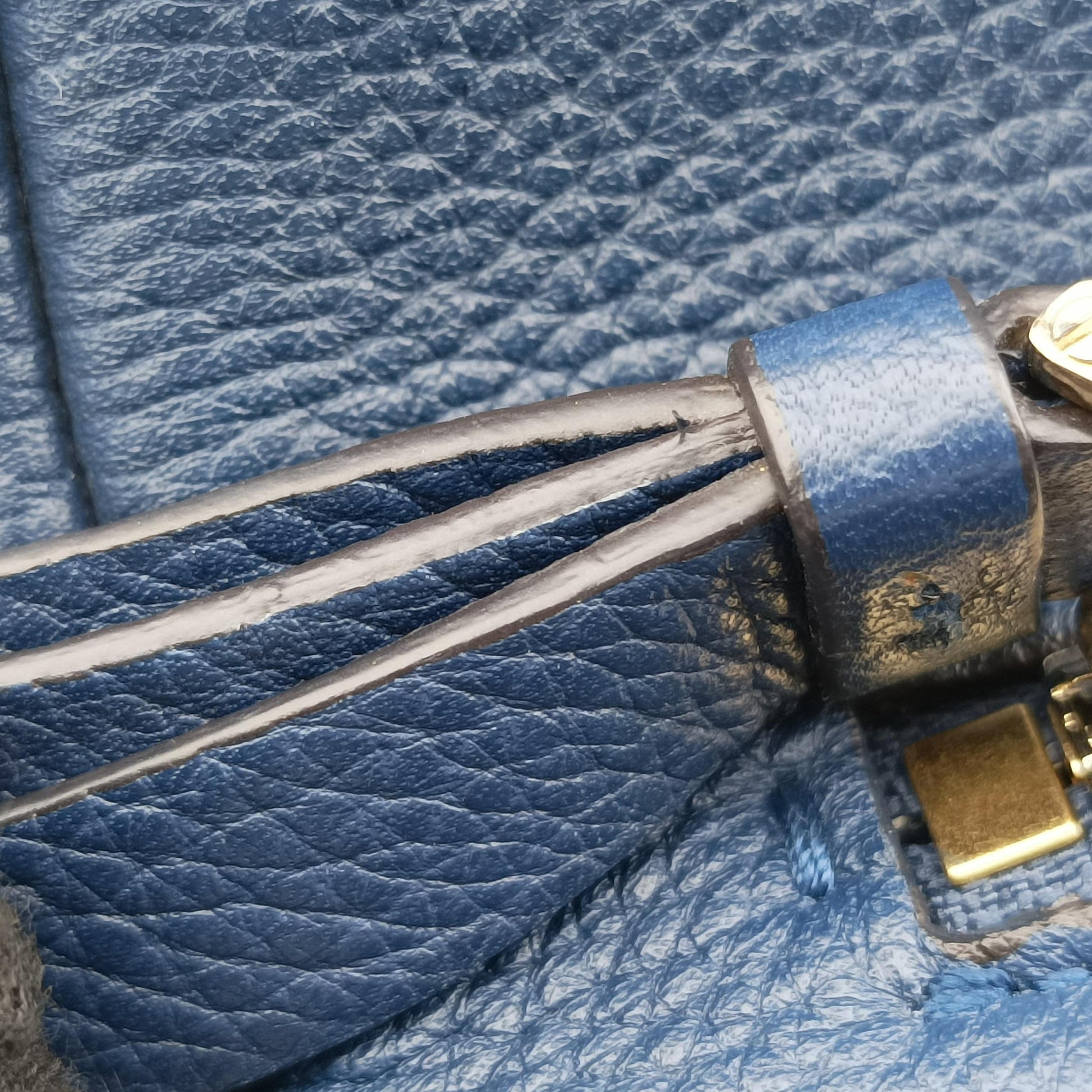 Studio Navy Grained Calfskin 21H159 FZ-21 H 167スタジオ ネイビー グレインレザー 21H159 FZ-21 H 167