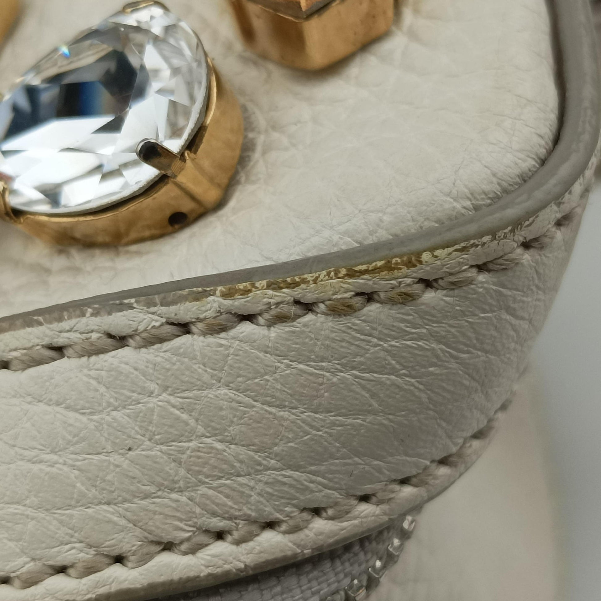 Flower Motif Rhinestone Lock WhitexMulticolour Leather 44フラワーモチーフ ラインストーン ロック ホワイトxマルチカラー レザー 44