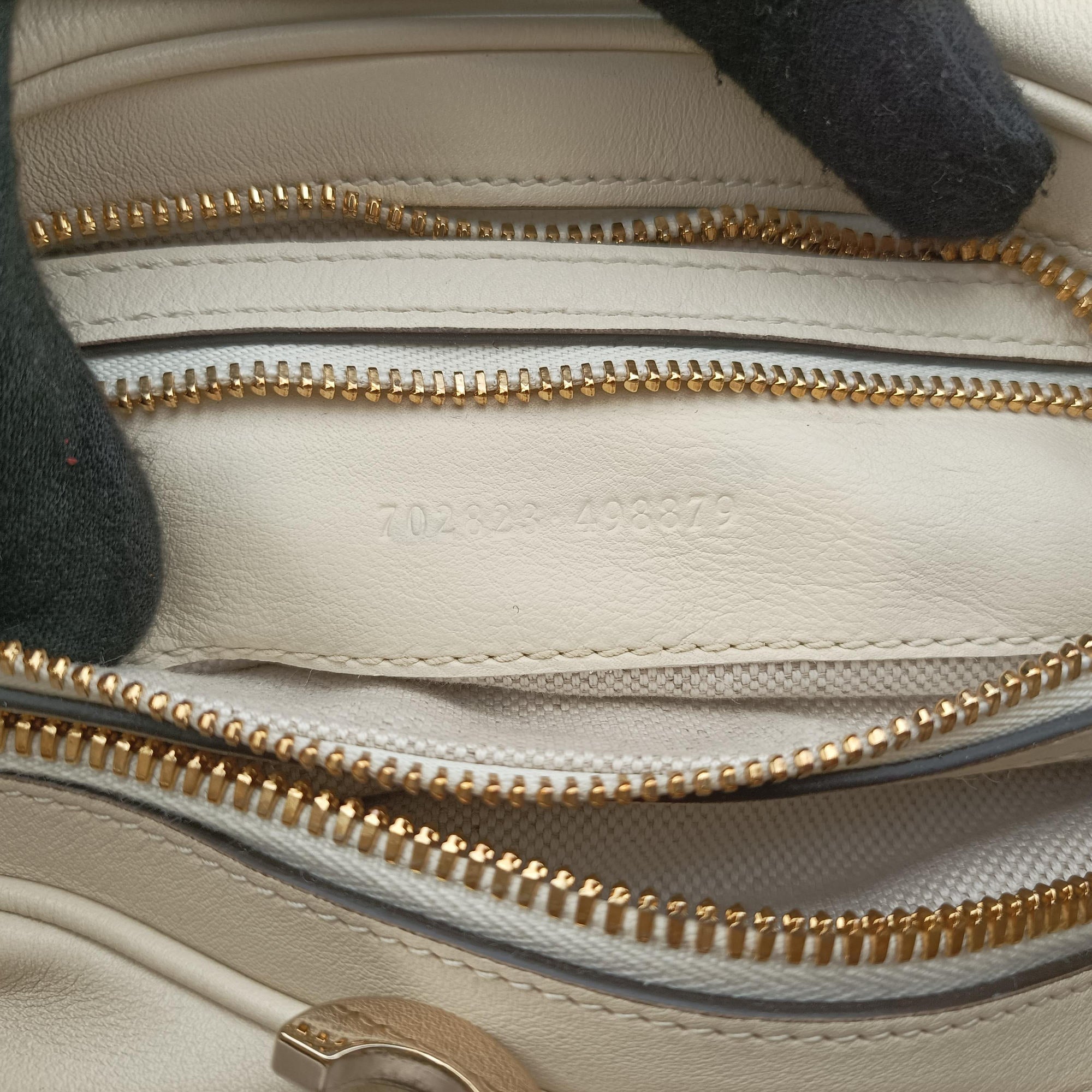 Attache G-Shaped Hook White Leather 702823 C038482178アタッシュ Gフック ホワイト レザー 702823 C038482178