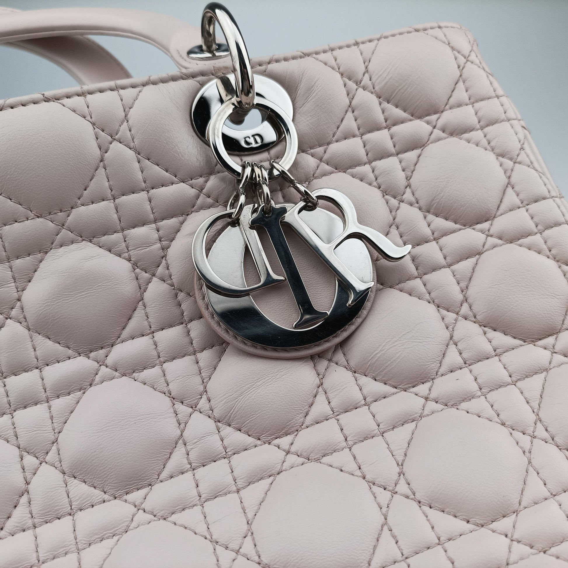 Lady Dior Pink lambskin 01-MA-0141レディディオール ピンク ラムスキン 01-MA-0141