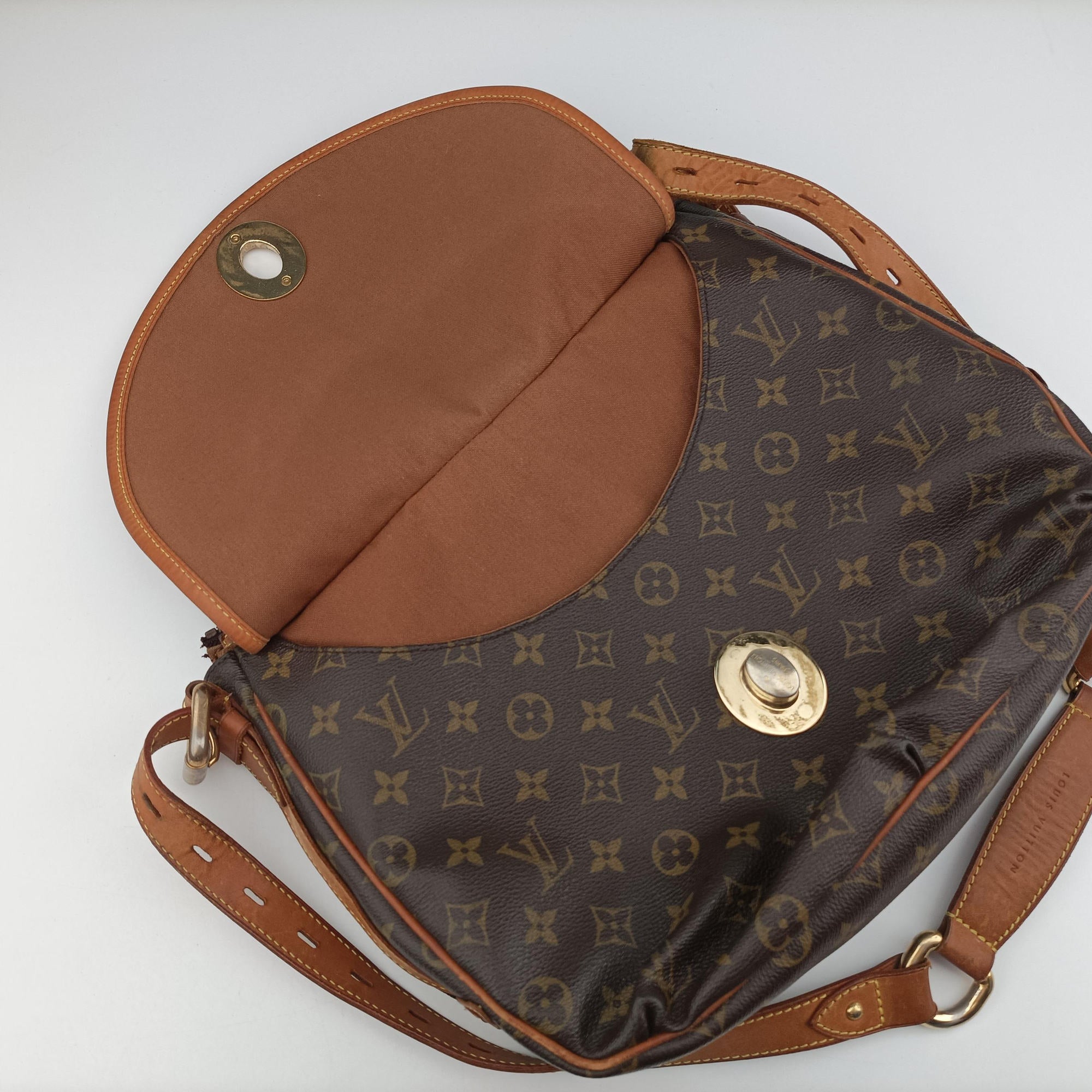 TULUM GM Brown Monogram Canvas M40075 MB4017トゥラムGM モノグラム/ブラウン モノグラムキャンバス M40075 MB4017