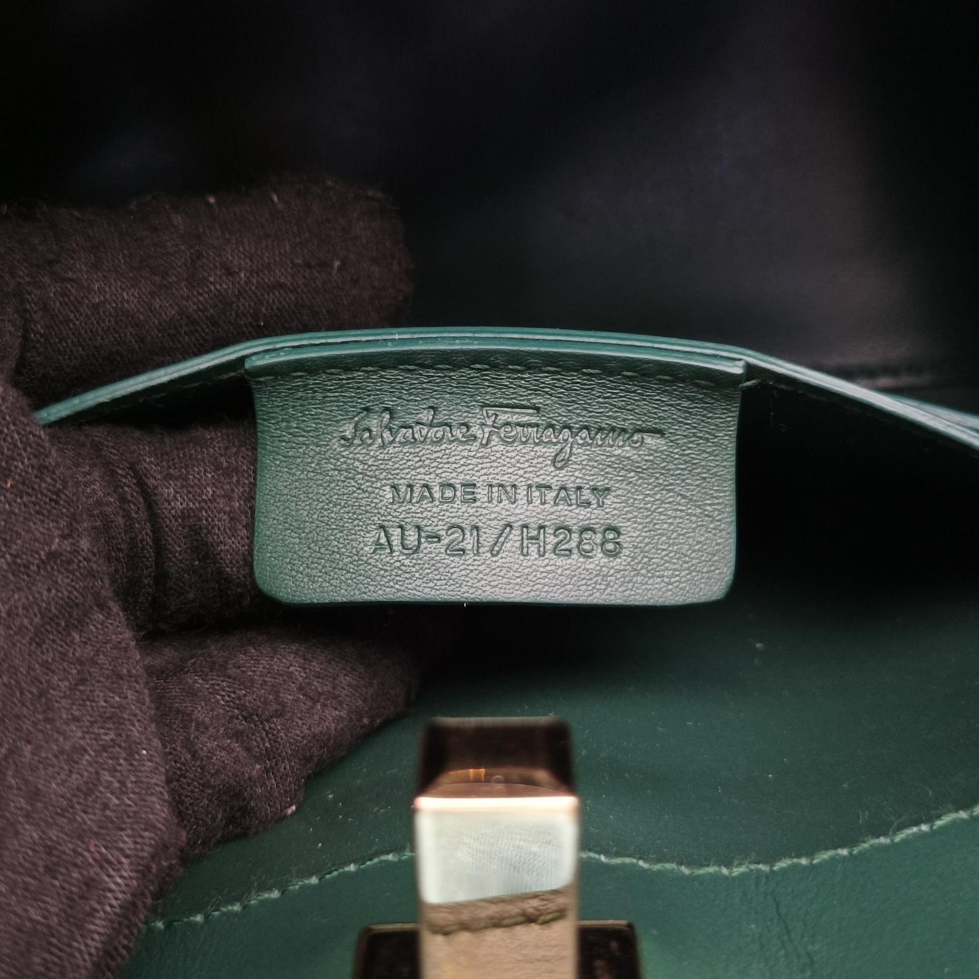 Studio Green Calfskin AU-21/H288スタジオ グリーン レザー AU-21/H288