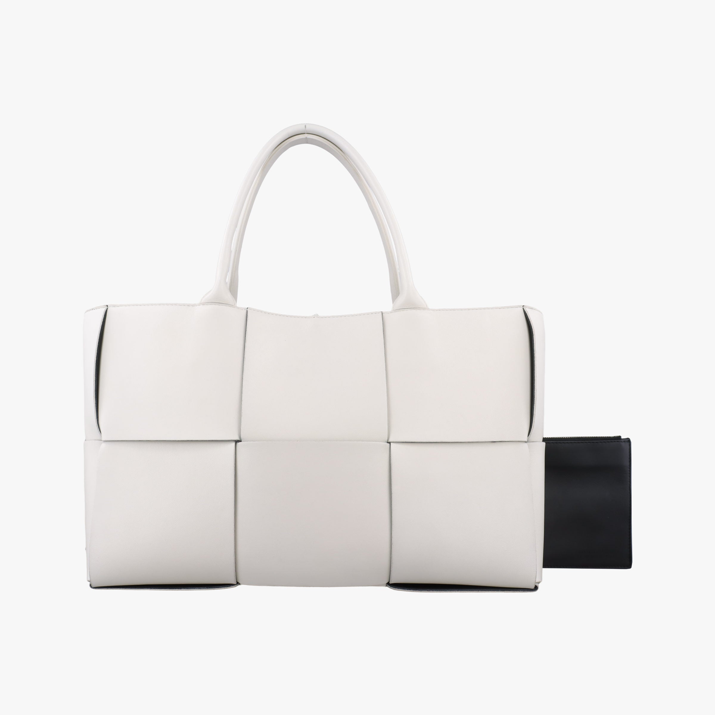 The Arcotote White lambskin B09451656Wザ アルコトート ホワイト ラムスキン B09451656W