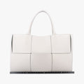 The Arcotote White lambskin B09451656Wザ アルコトート ホワイト ラムスキン B09451656W