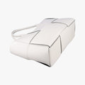 The Arcotote White lambskin B09451656Wザ アルコトート ホワイト ラムスキン B09451656W