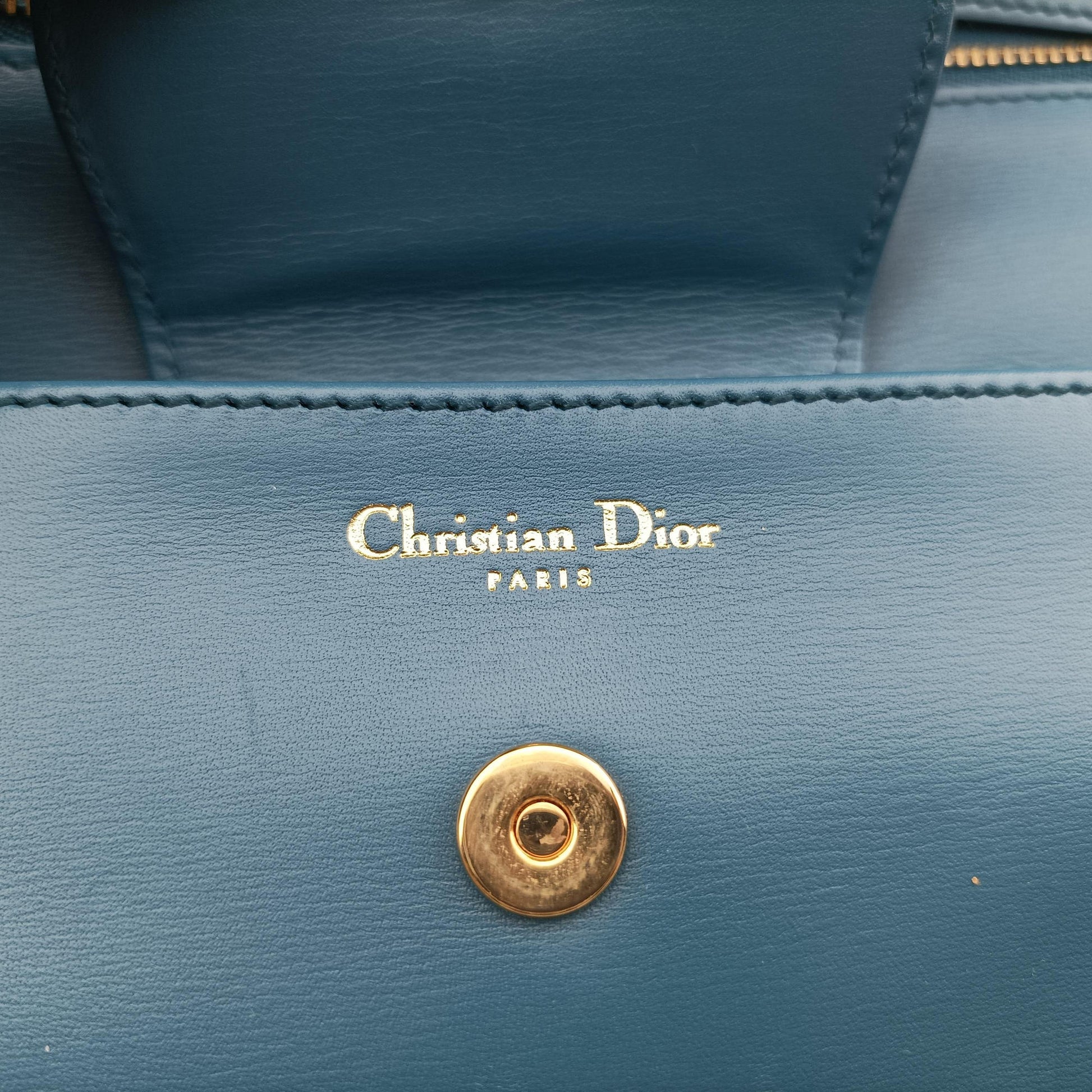 Diordouble Blue Leather 29-MA-0211ディオール ダブル ミディアム ブルー レザー 29-MA-0211