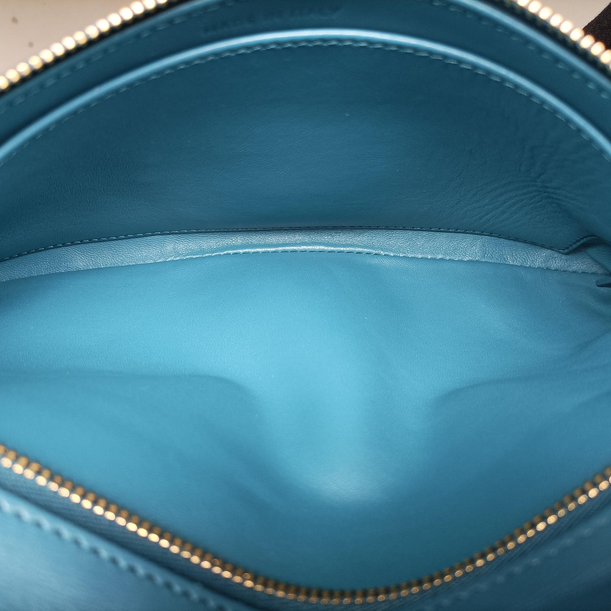 Diordouble Blue Leather 29-MA-0211ディオール ダブル ミディアム ブルー レザー 29-MA-0211