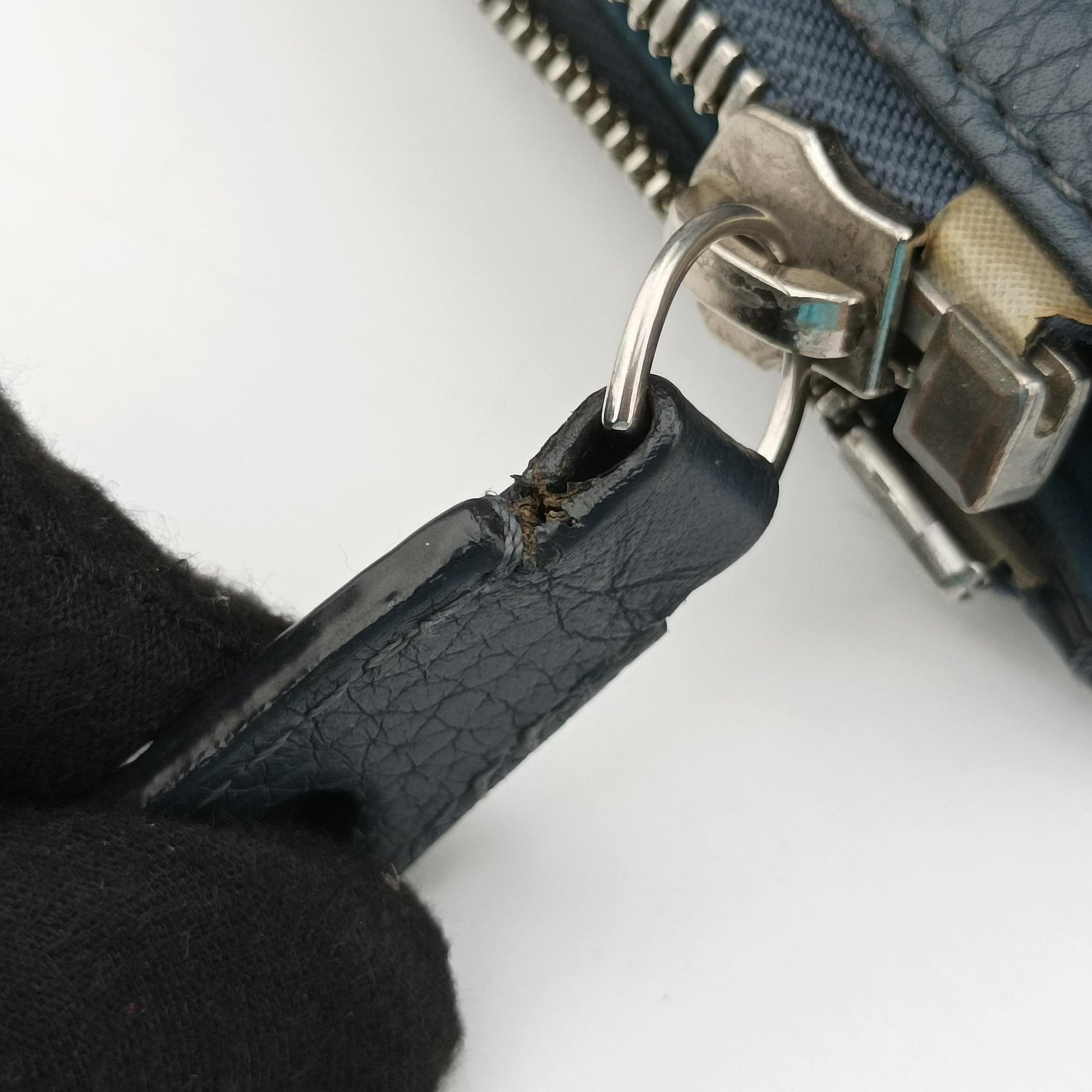 Greenwich Marine Taurillon Leather M94477 FO4143グリニッジ マリーヌ トリヨンレザー M94477 FO4143