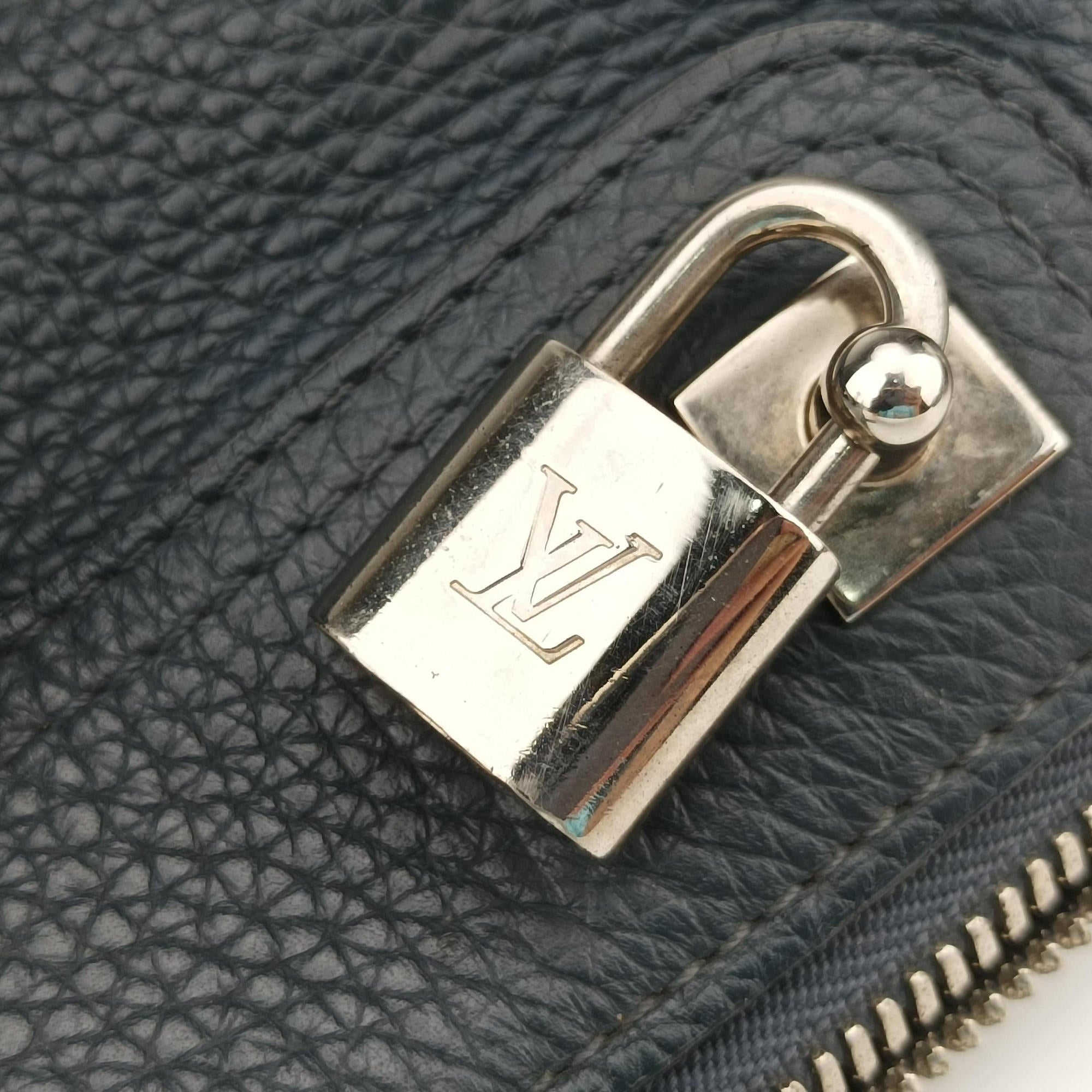 Greenwich Marine Taurillon Leather M94477 FO4143グリニッジ マリーヌ トリヨンレザー M94477 FO4143