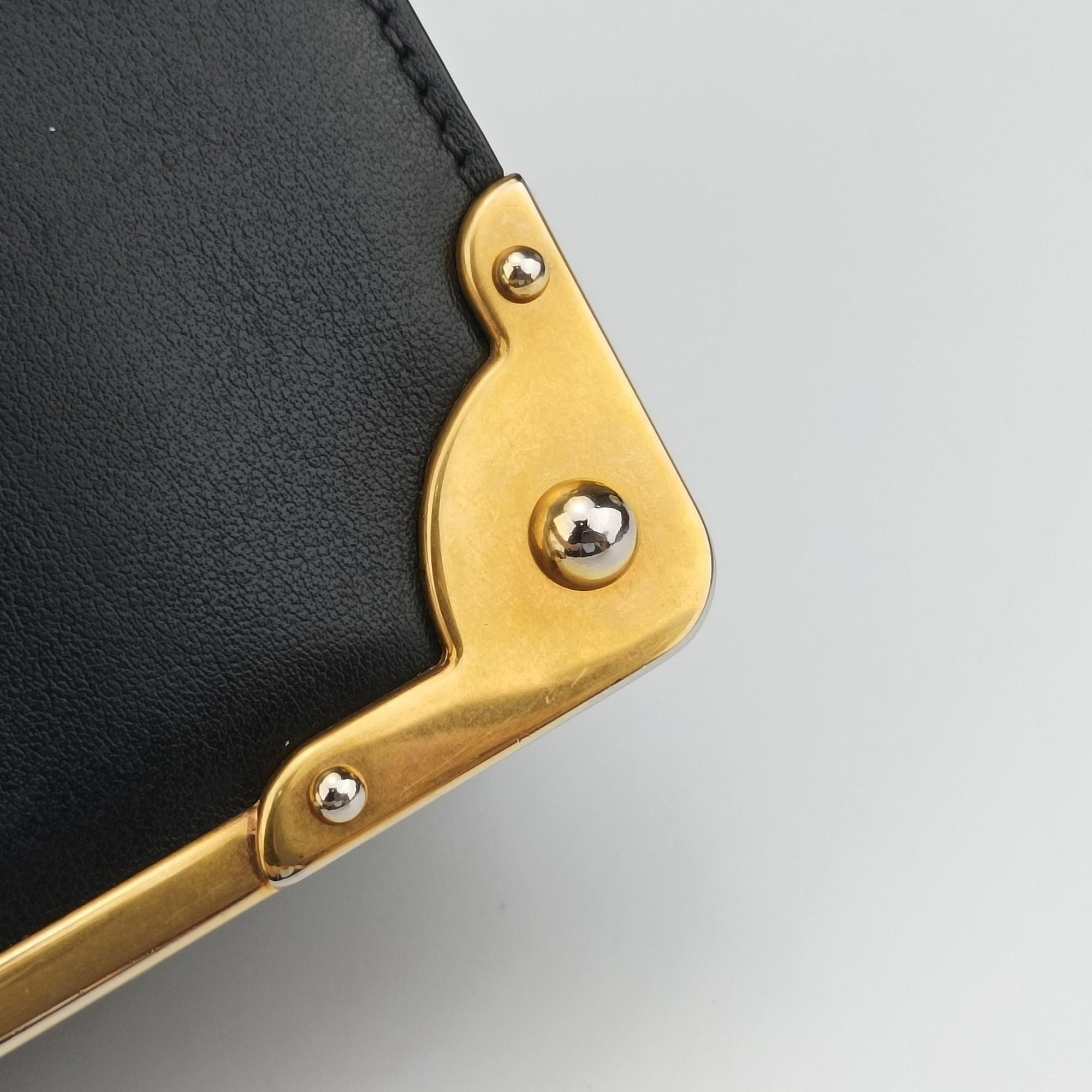 Cahier Black Leather 1BD045 25カイエ ブラック レザー 1BD045 25