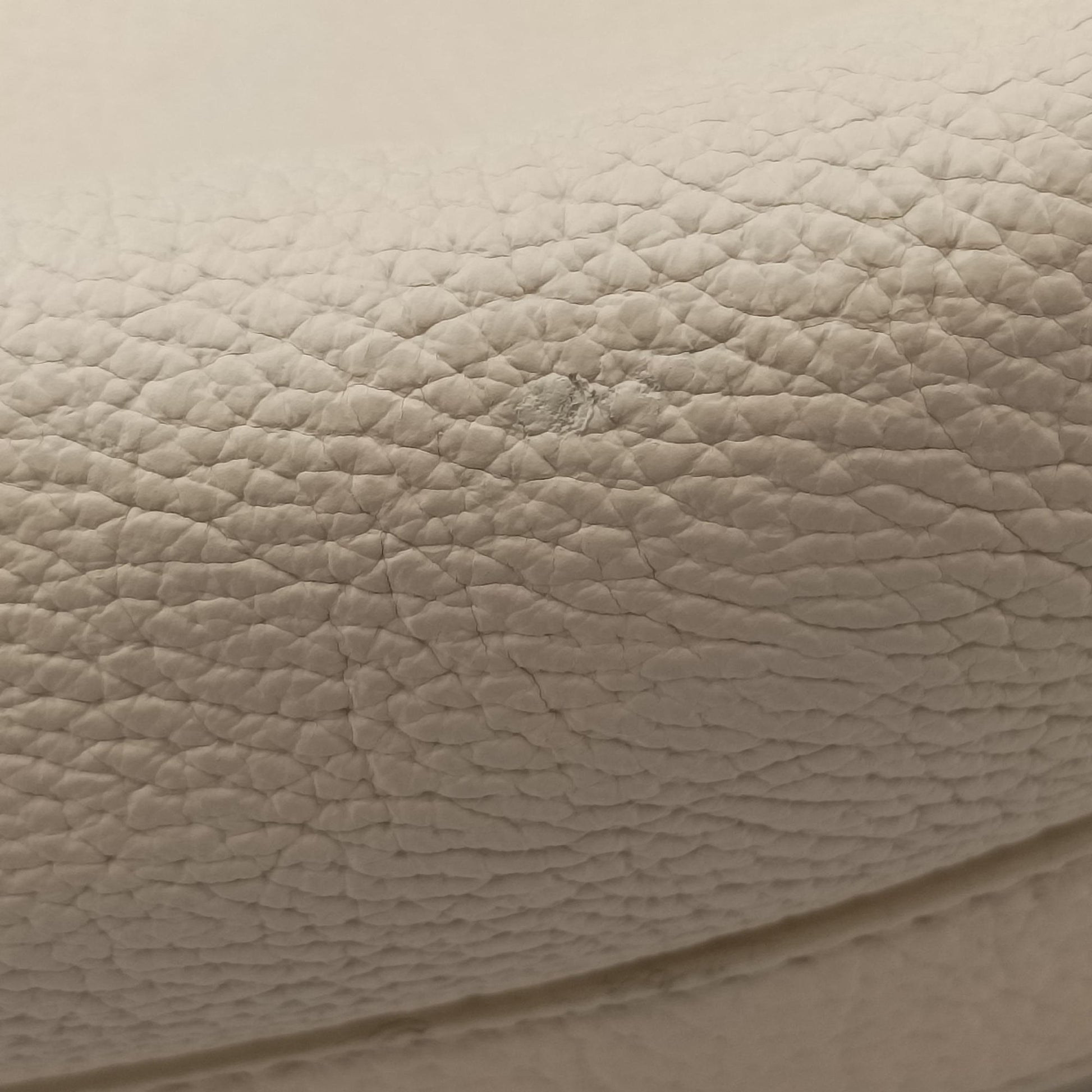 Cannage Bee Beige Leather 00-BO-1018カナージュ ビー ベージュ レザー 00-BO-1018
