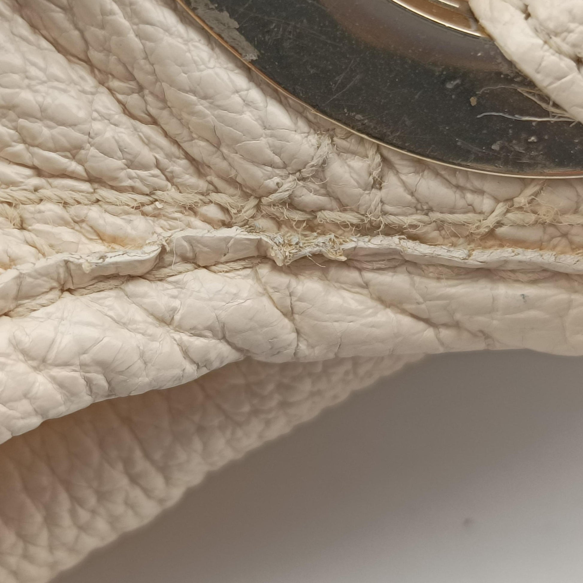 Cannage Bee Beige Leather 00-BO-1018カナージュ ビー ベージュ レザー 00-BO-1018