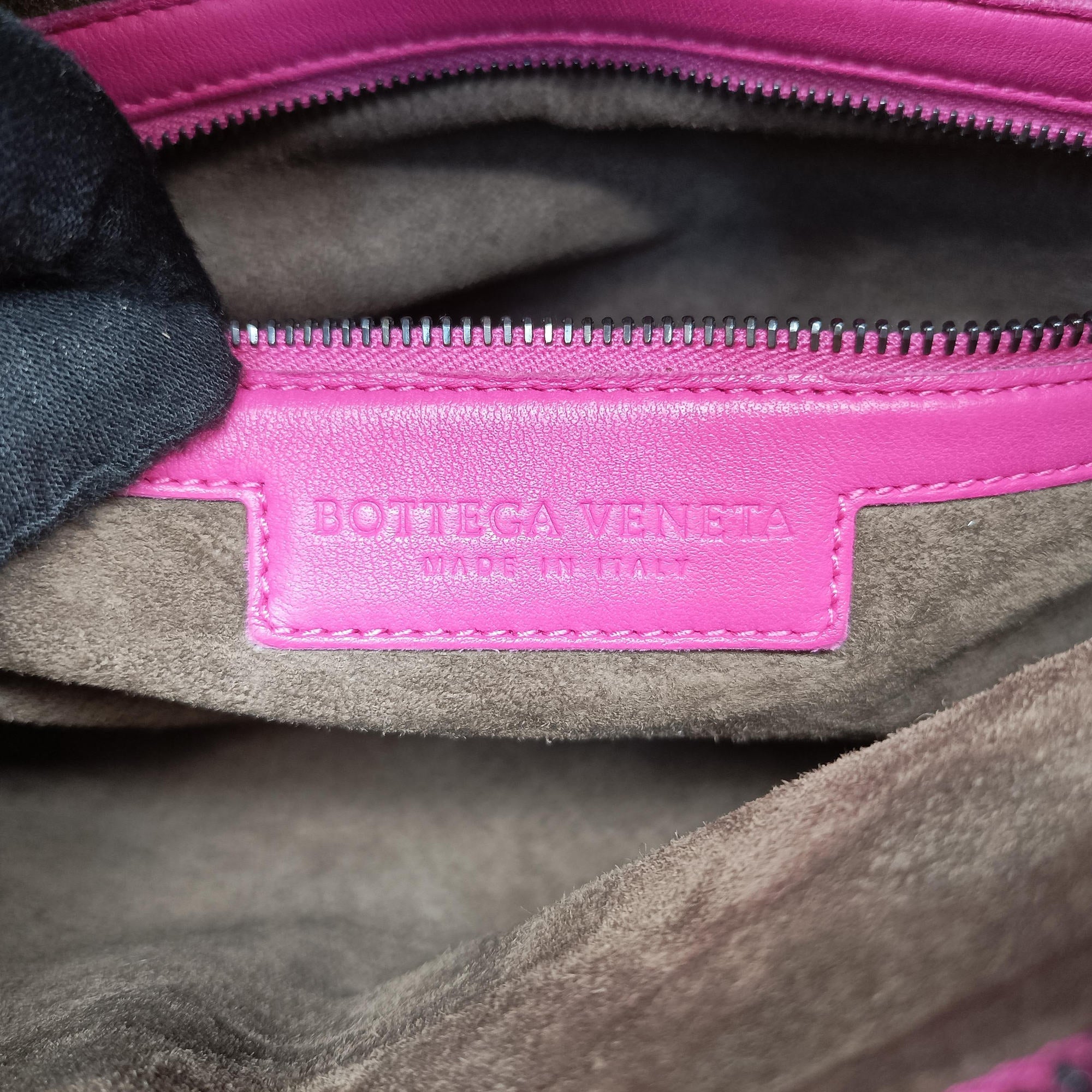 Intrecciato Rose lambskin B00086029Yイントレチャート ローズ レッド ラムスキン B00086029Y