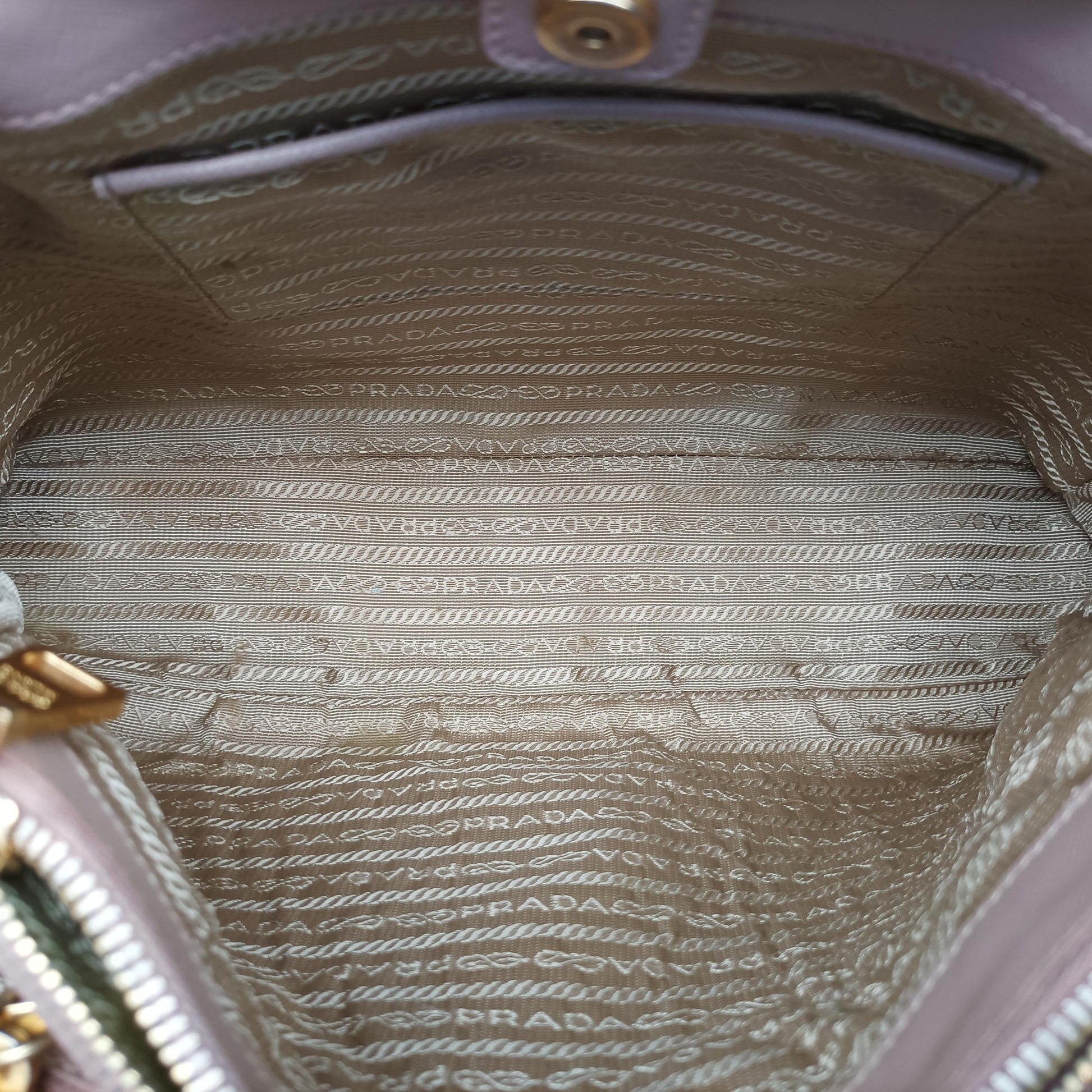 Galleria Pink SAFFIANO Leather BN1786 165 122ガレリア ピンク サフィアーノレザー BN1786 165 122