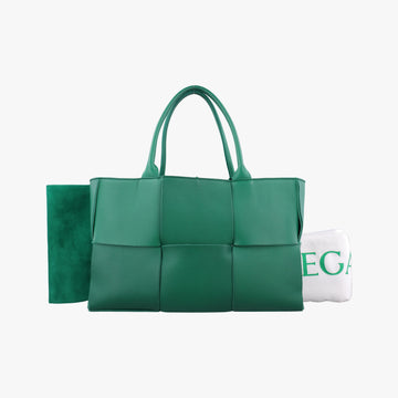 THE ARCO Tote Medium Green lambskin B09372800Lミディアム ザ アルコ トート グリーン ラムスキン B09372800L