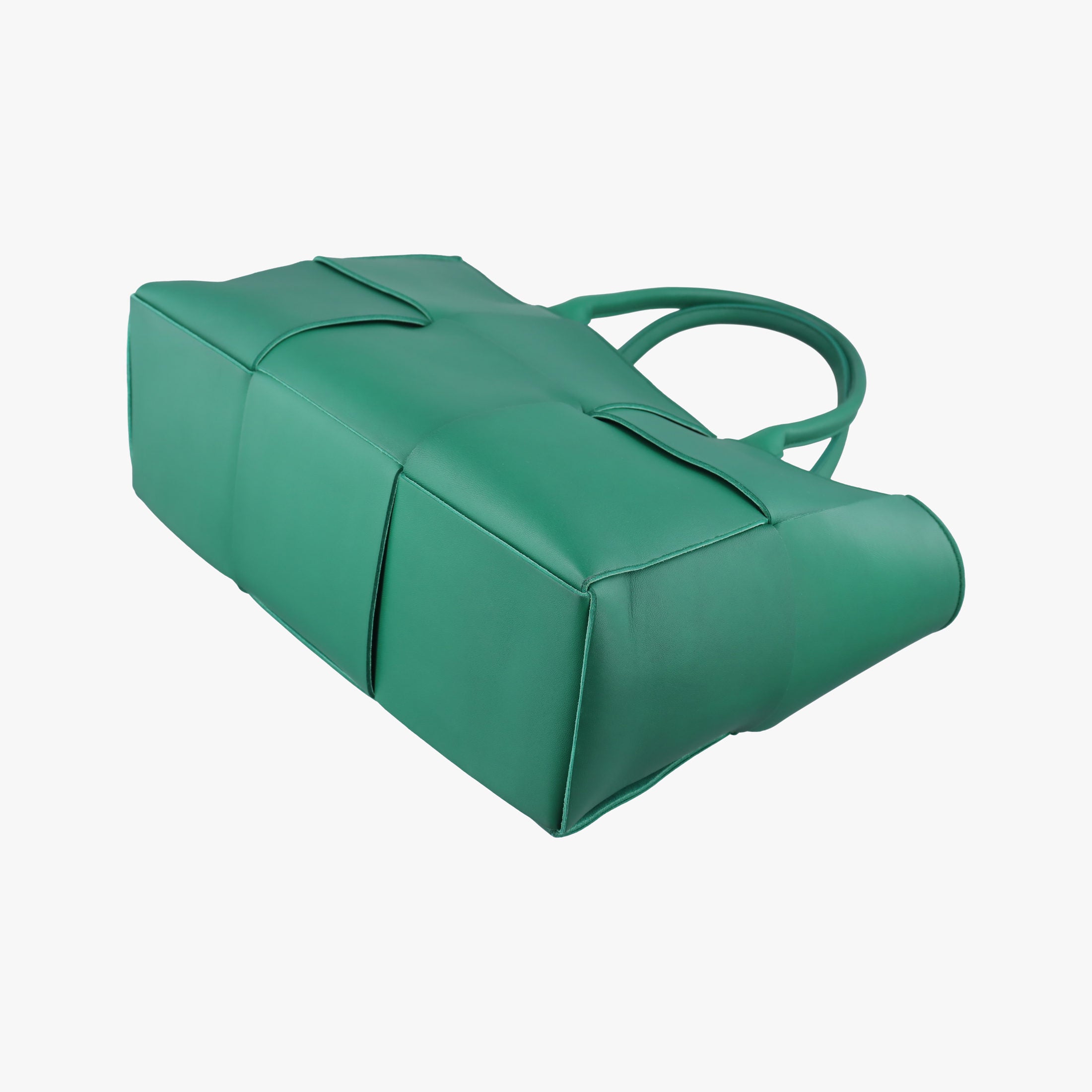 THE ARCO Tote Medium Green lambskin B09372800Lミディアム ザ アルコ トート グリーン ラムスキン B09372800L