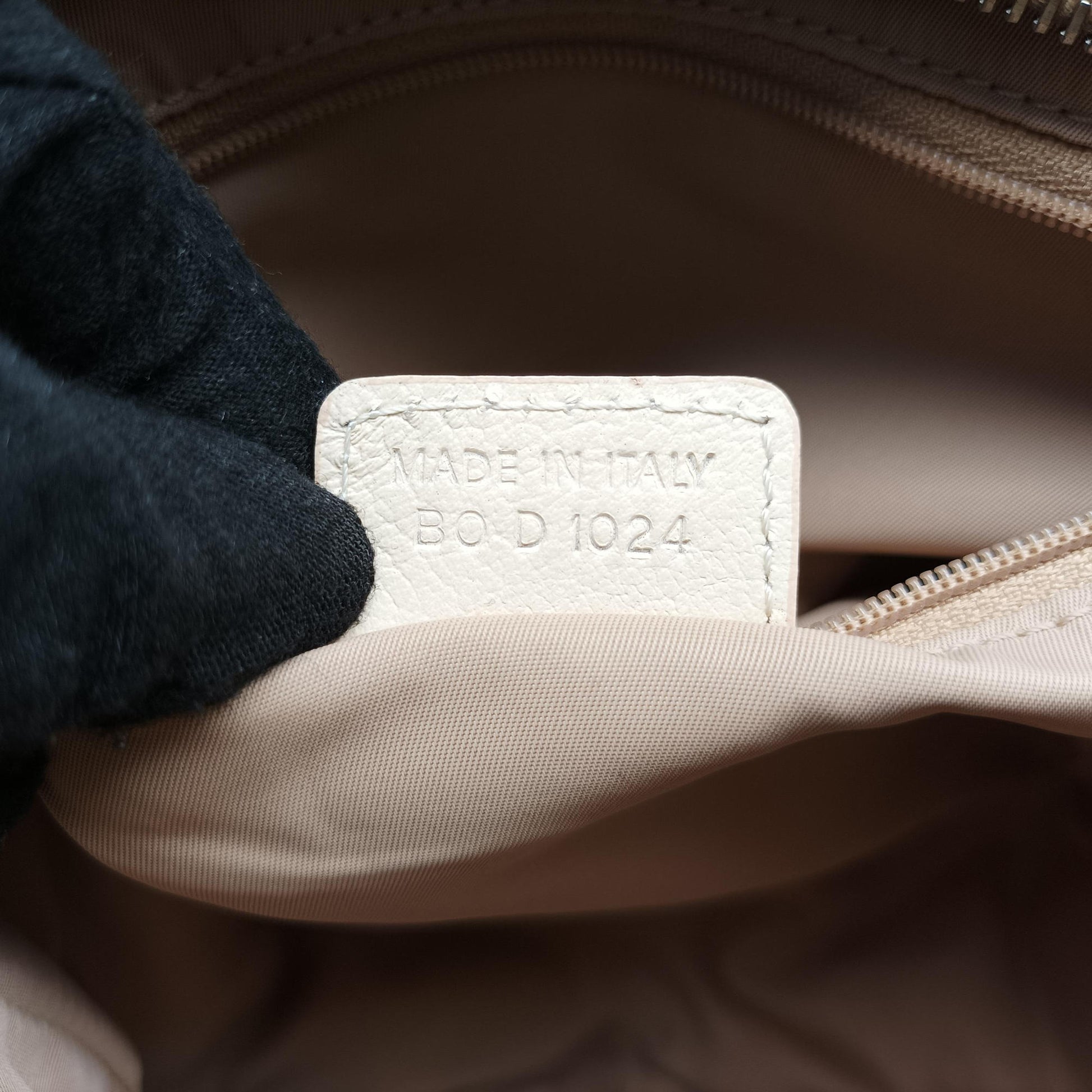 Trotter Flower Beige PVC Coated Canvas Floral Embroidery BO D 1024トロッター フラワー ベージュ PVCコーティングキャンバス 花刺繍 BO D 1024