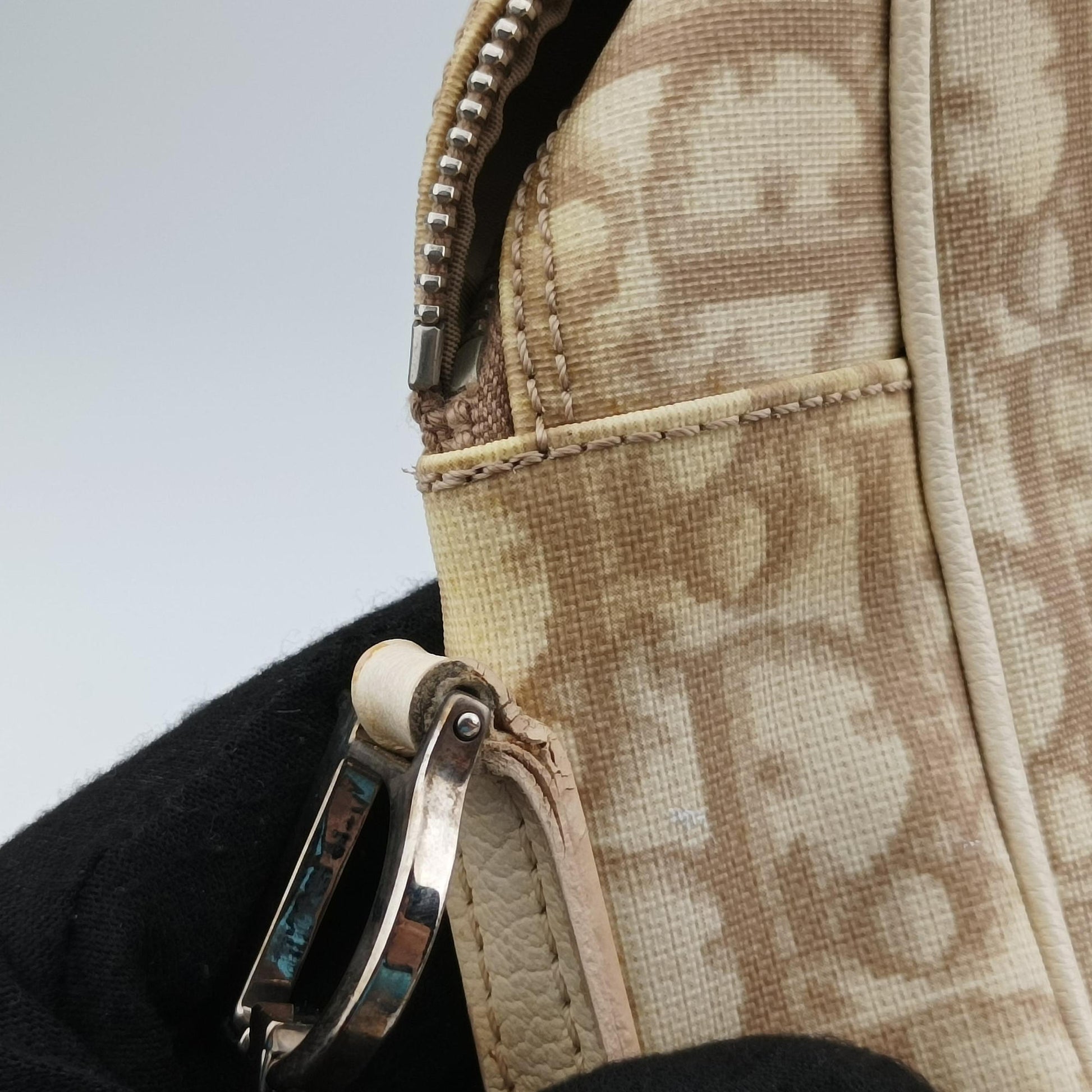 Trotter Flower Beige PVC Coated Canvas Floral Embroidery BO D 1024トロッター フラワー ベージュ PVCコーティングキャンバス 花刺繍 BO D 1024