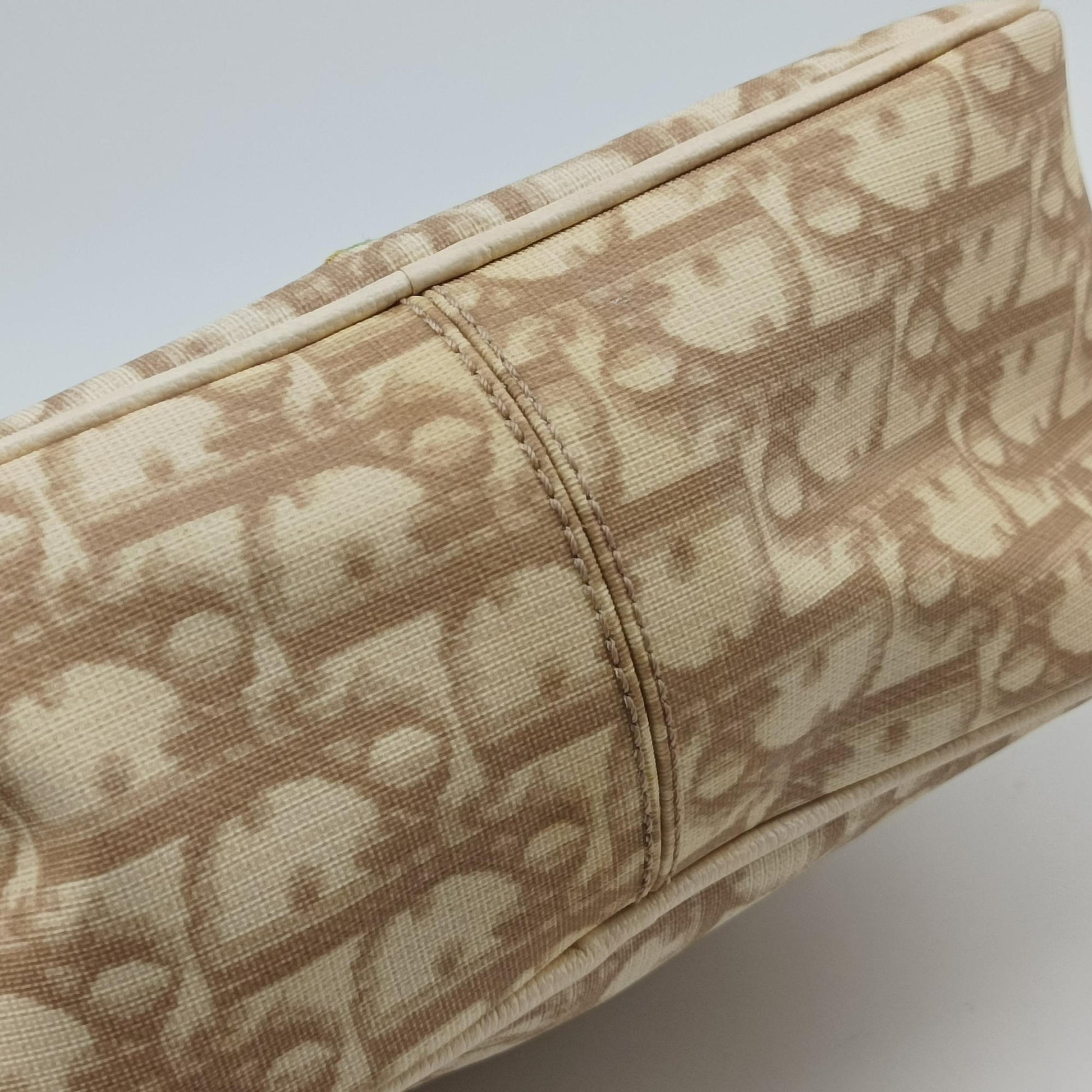 Trotter Flower Beige PVC Coated Canvas Floral Embroidery BO D 1024トロッター フラワー ベージュ PVCコーティングキャンバス 花刺繍 BO D 1024