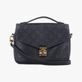 Pochette Metis MM Black Monogram Empreinte M41487 GI2189ポシェットメティスMM ブラック モノグラム アンプラント M41487 GI2189