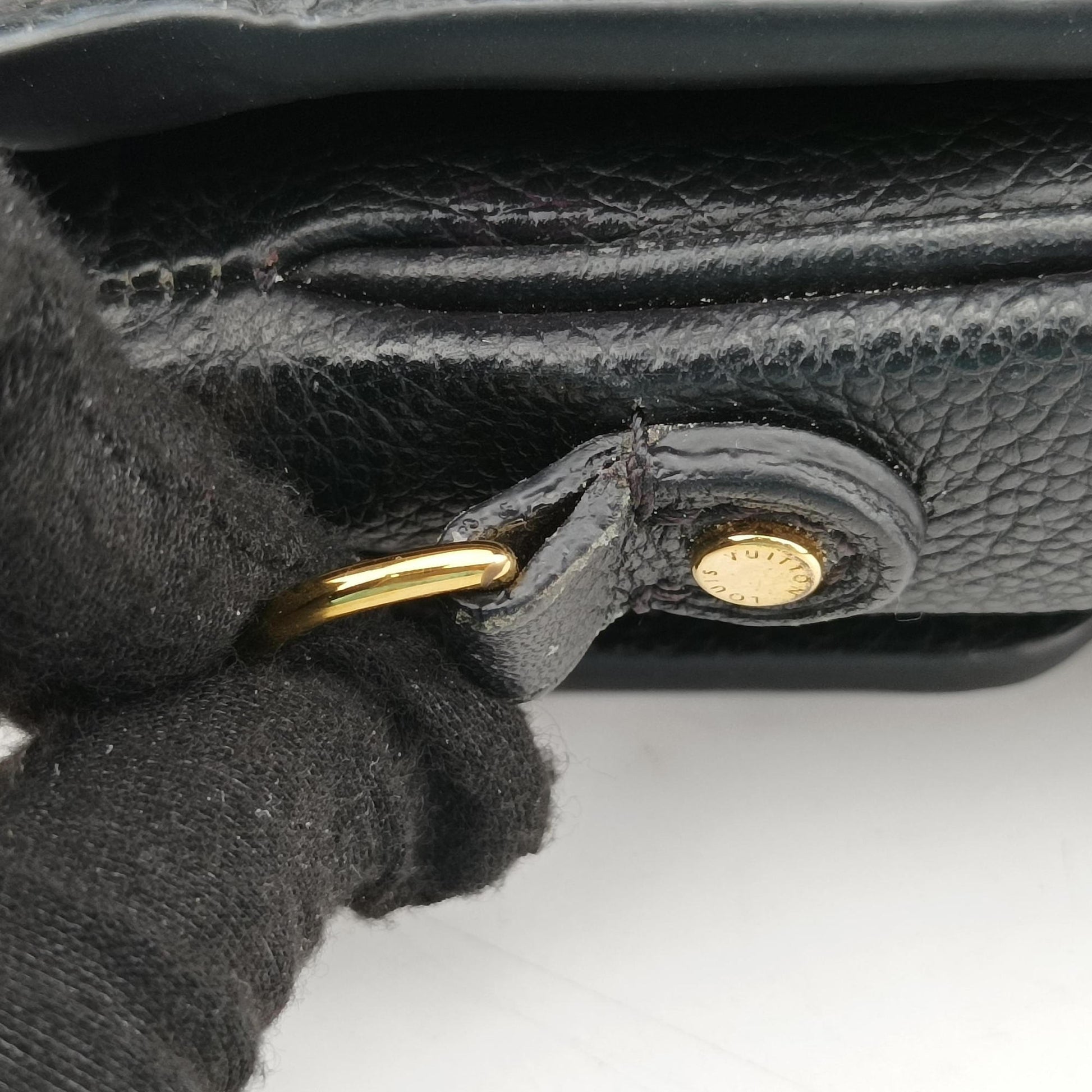 Pochette Metis MM Black Monogram Empreinte M41487 GI2189ポシェットメティスMM ブラック モノグラム アンプラント M41487 GI2189