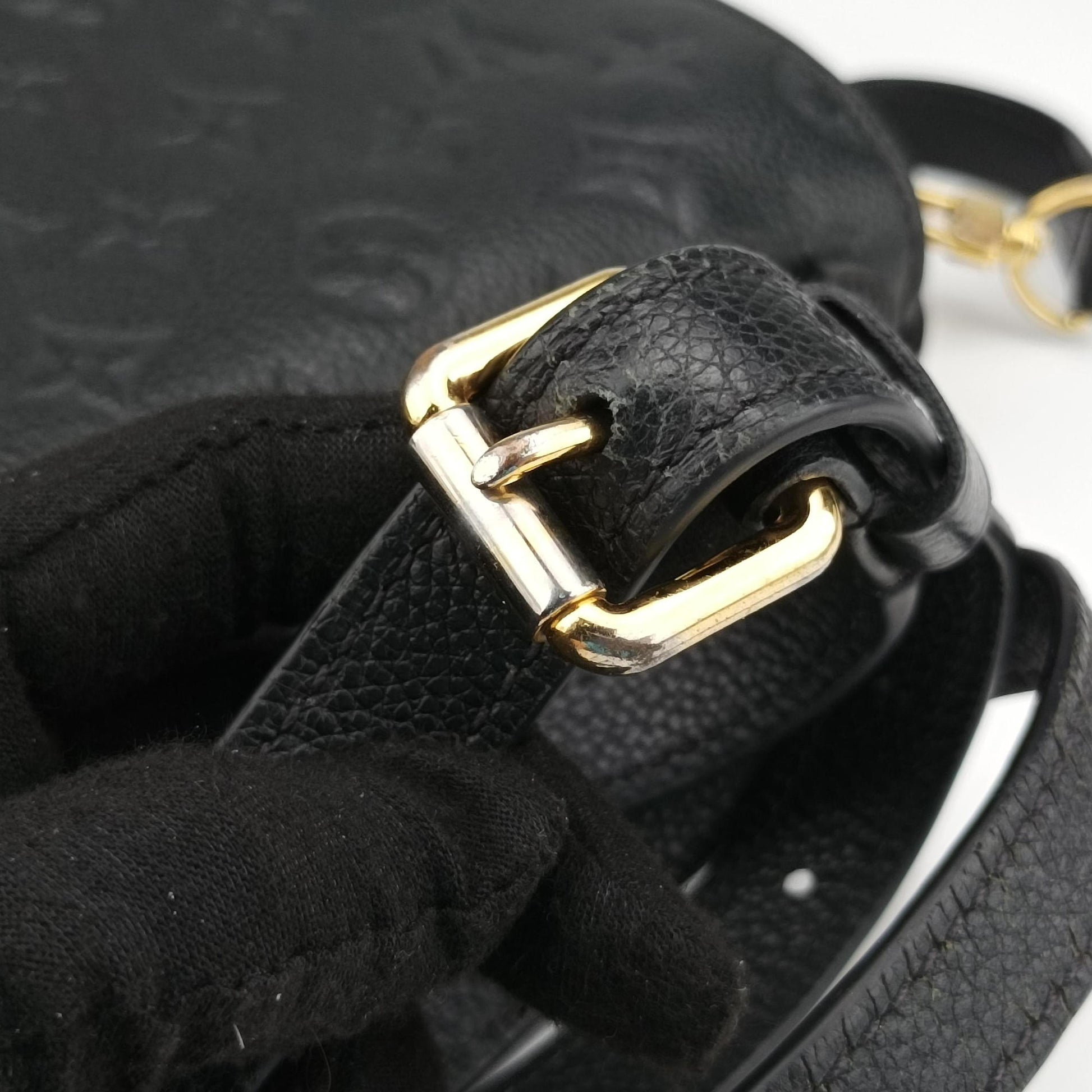 Pochette Metis MM Black Monogram Empreinte M41487 GI2189ポシェットメティスMM ブラック モノグラム アンプラント M41487 GI2189