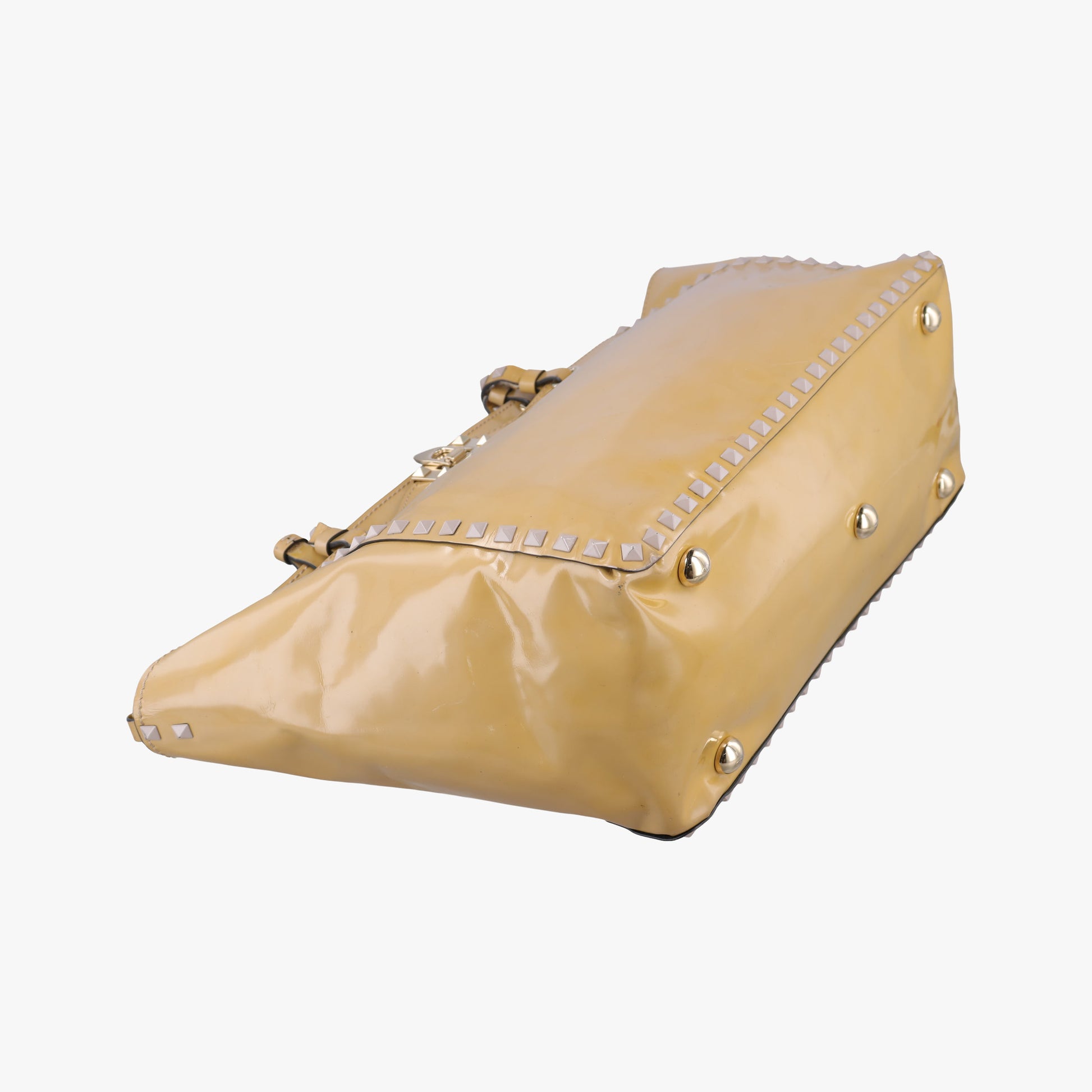 Rockstud khaki Patent Leather Lot number unknownロックスタッズ イエロー パテント 製番不明