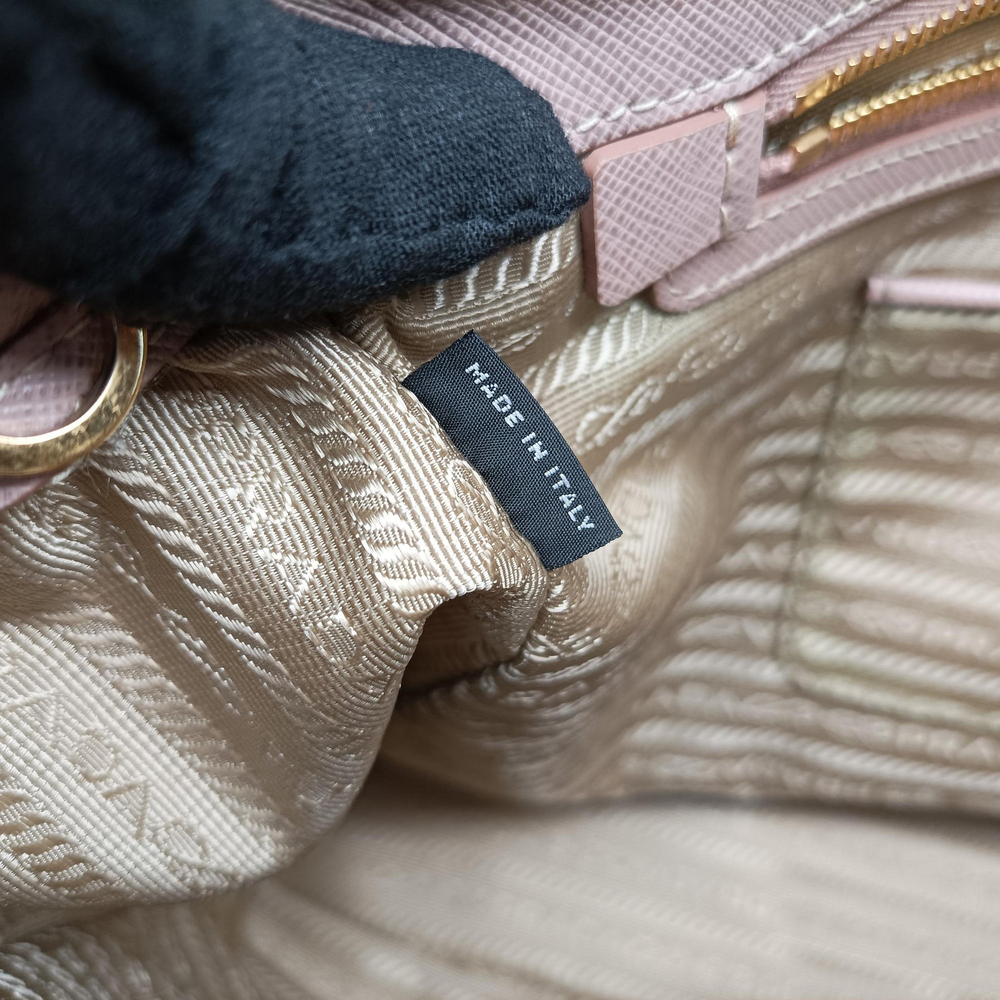 Galleria Pink SAFFIANO Leather BN1801 31/G 173ガレリア ピンク サフィアーノレザー BN1801 31/G 173