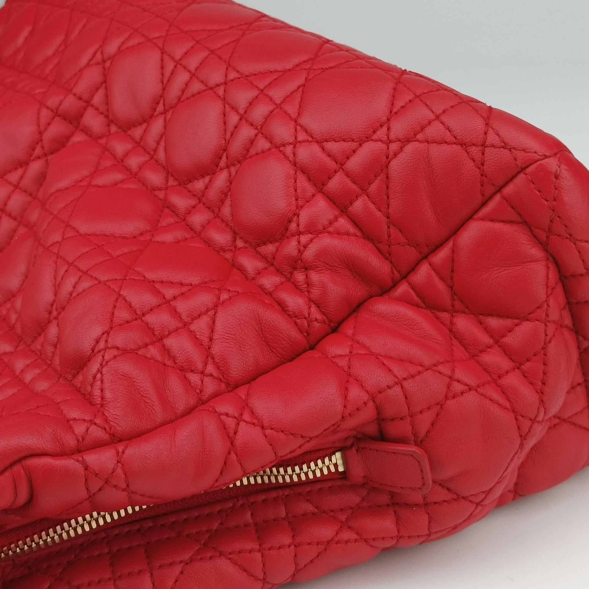 Cannage Dior Soft Shopping Red lambskin 17-BO-0153ディオールソフト レッド ラムスキン 17-BO-0153