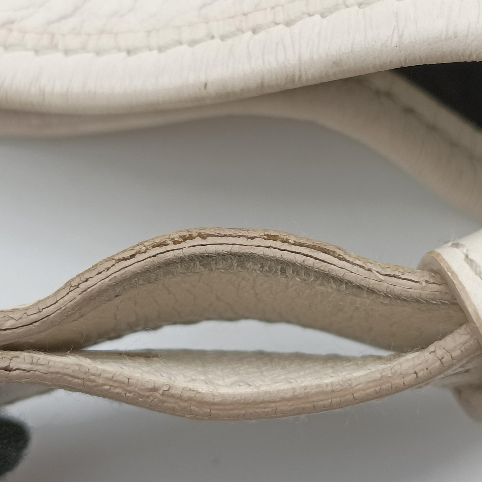 Mombasa White Leather 484514 95361.484514モンバサ ホワイト レザー 484514 95361.484514